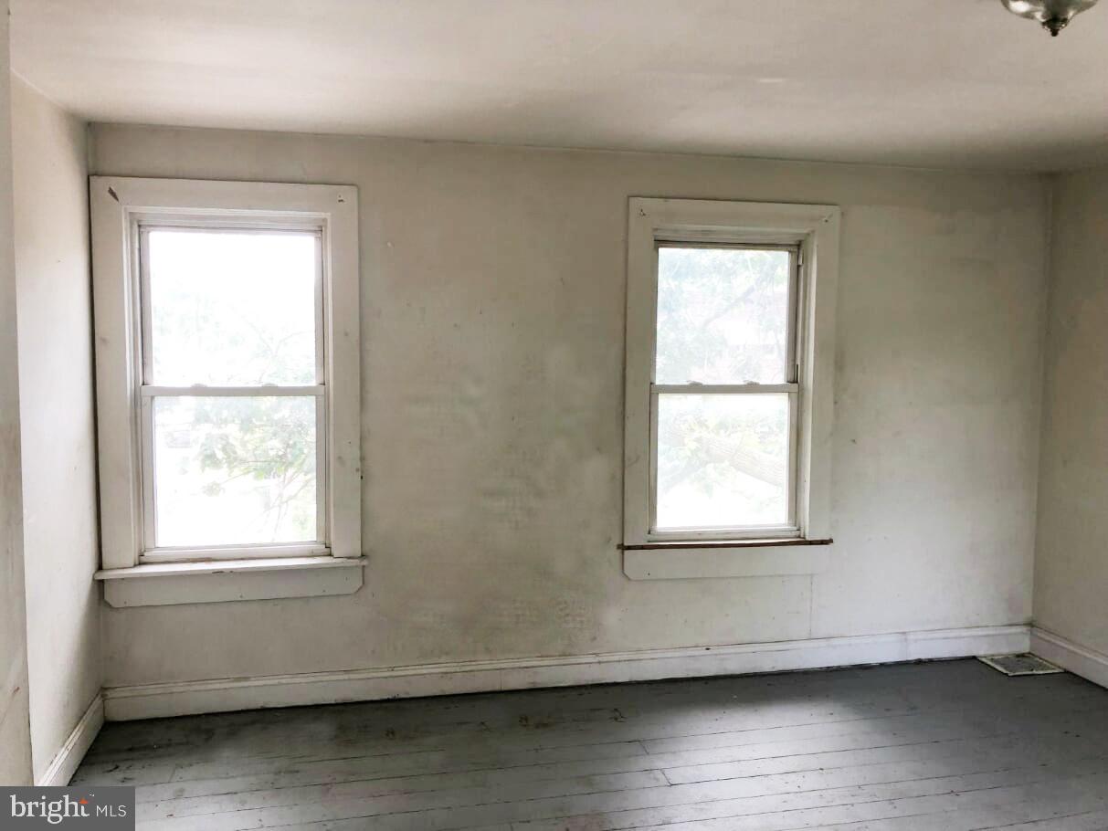 WAVERLY - Residential