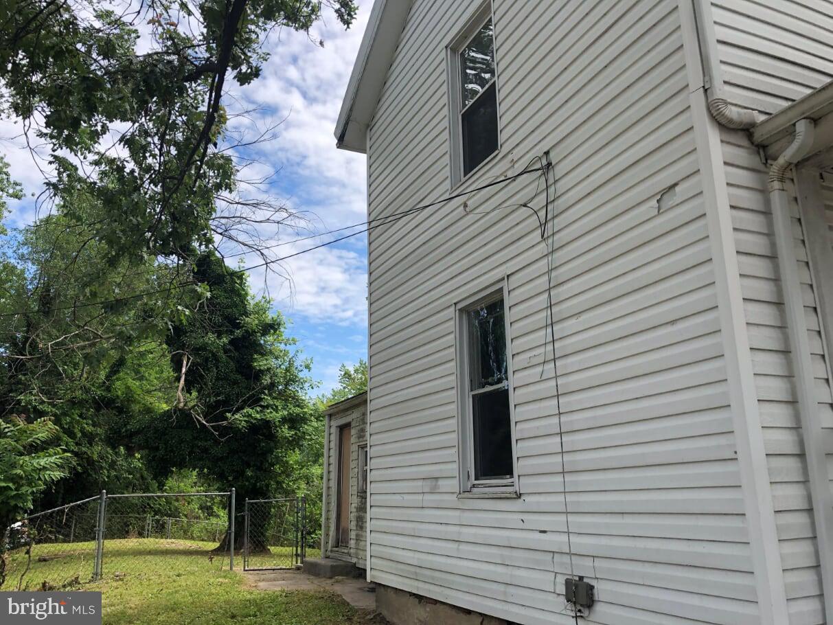 WAVERLY - Residential