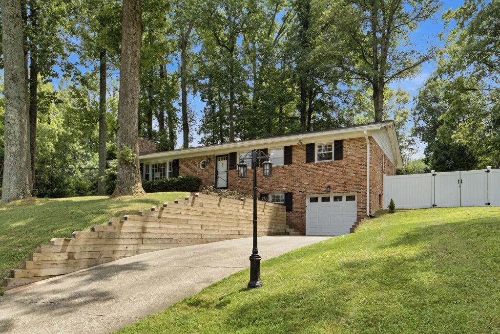 Photo of 9201 Bayard Place, FAIRFAX, VA 22032 (MLS # VAFX2324622)