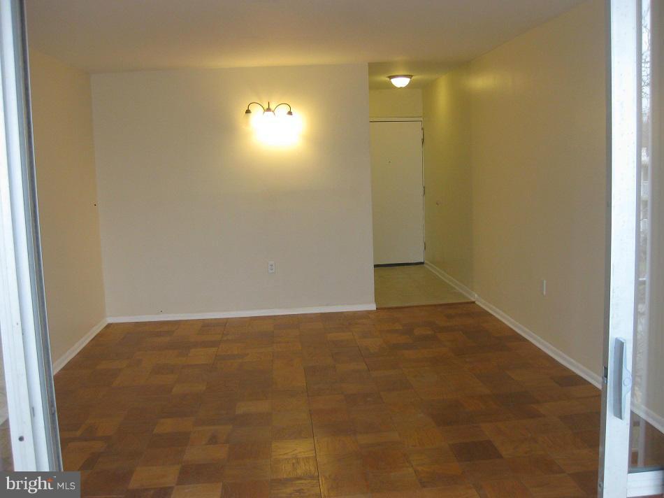 CHELSEA WOODS-PHASE 3> - Residential Lease