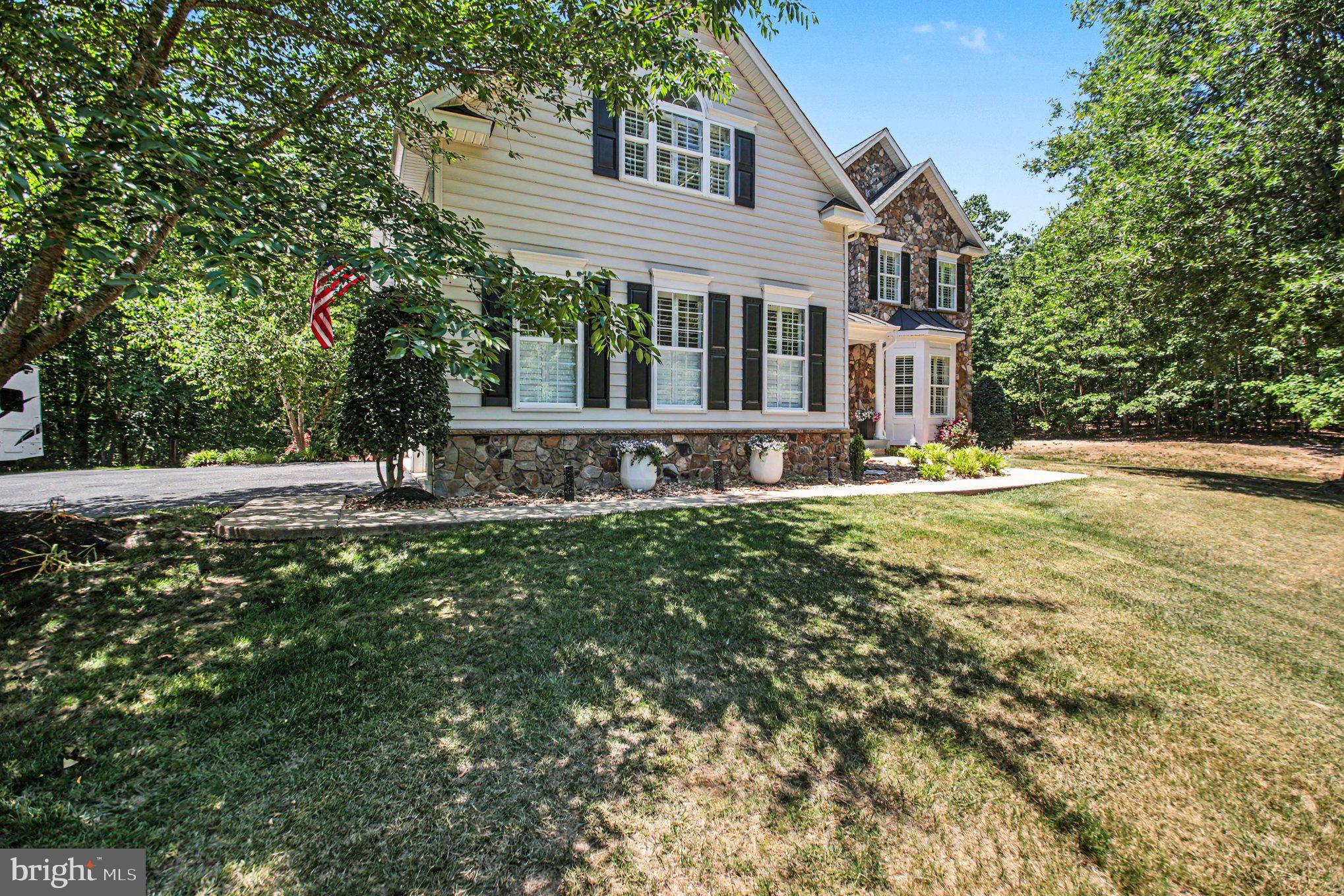 335 GENTLE BREEZE CIRCLE