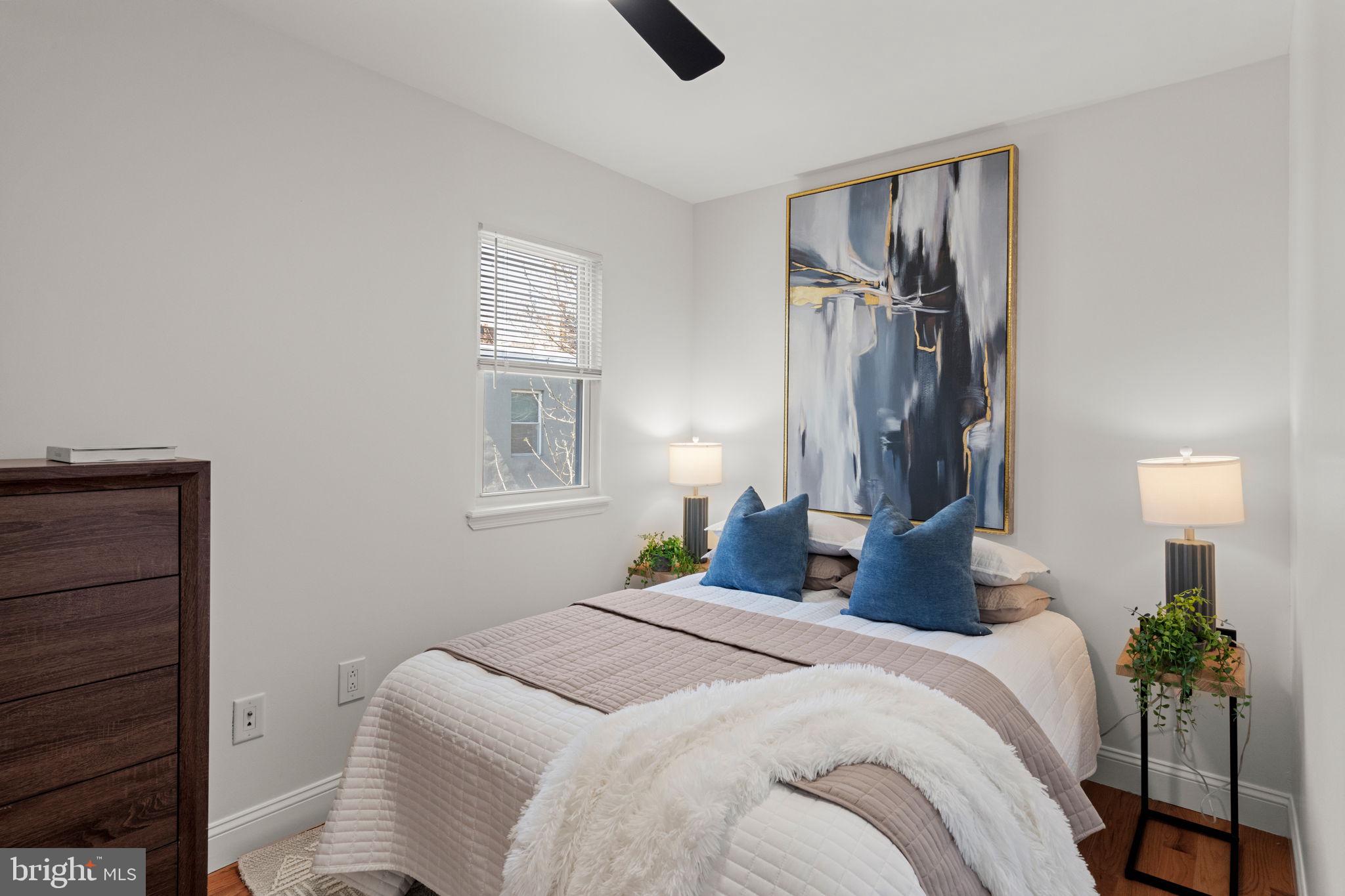 POINT BREEZE - Residential