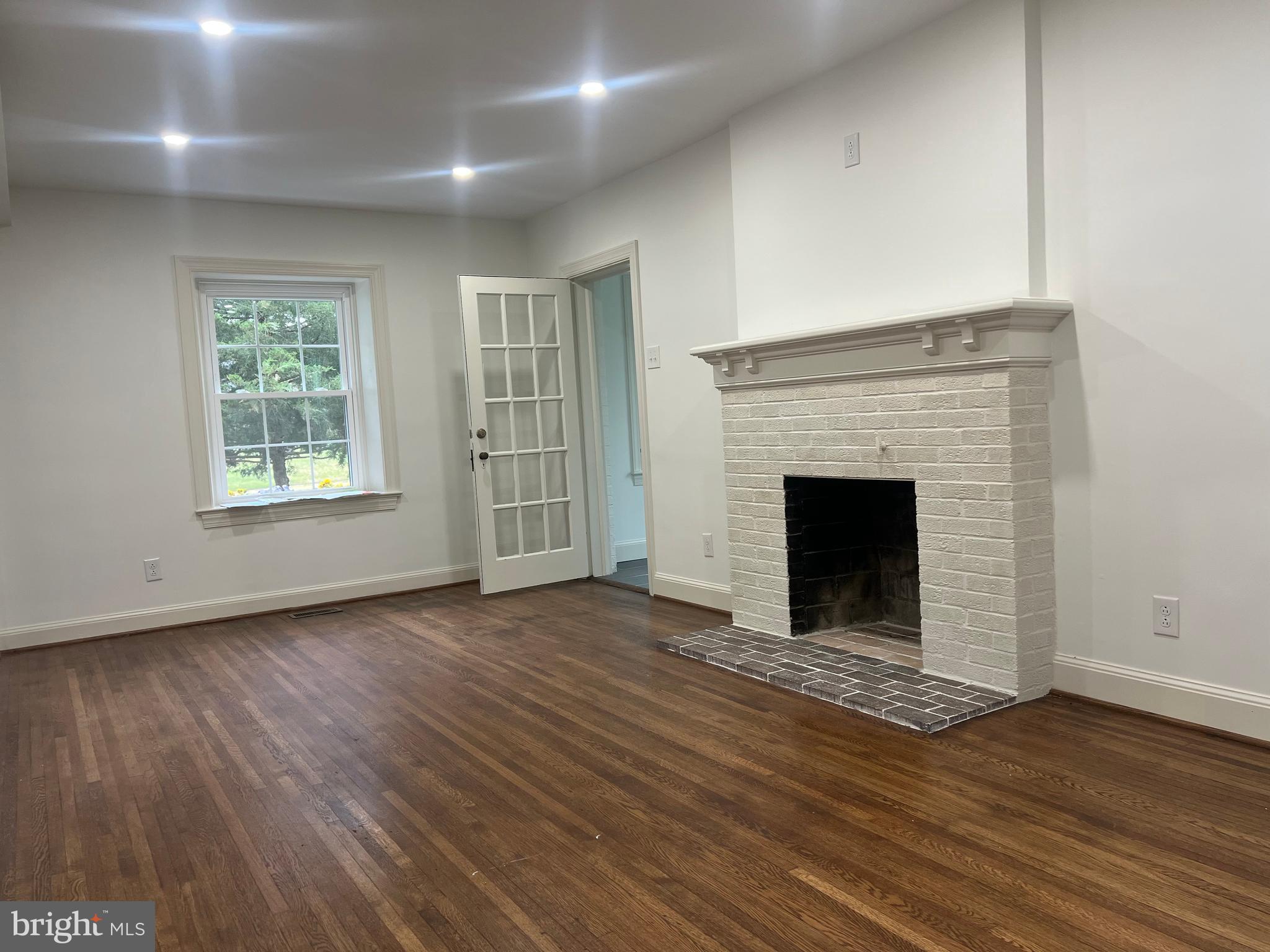NORTH HAGERSTOWN - Residential
