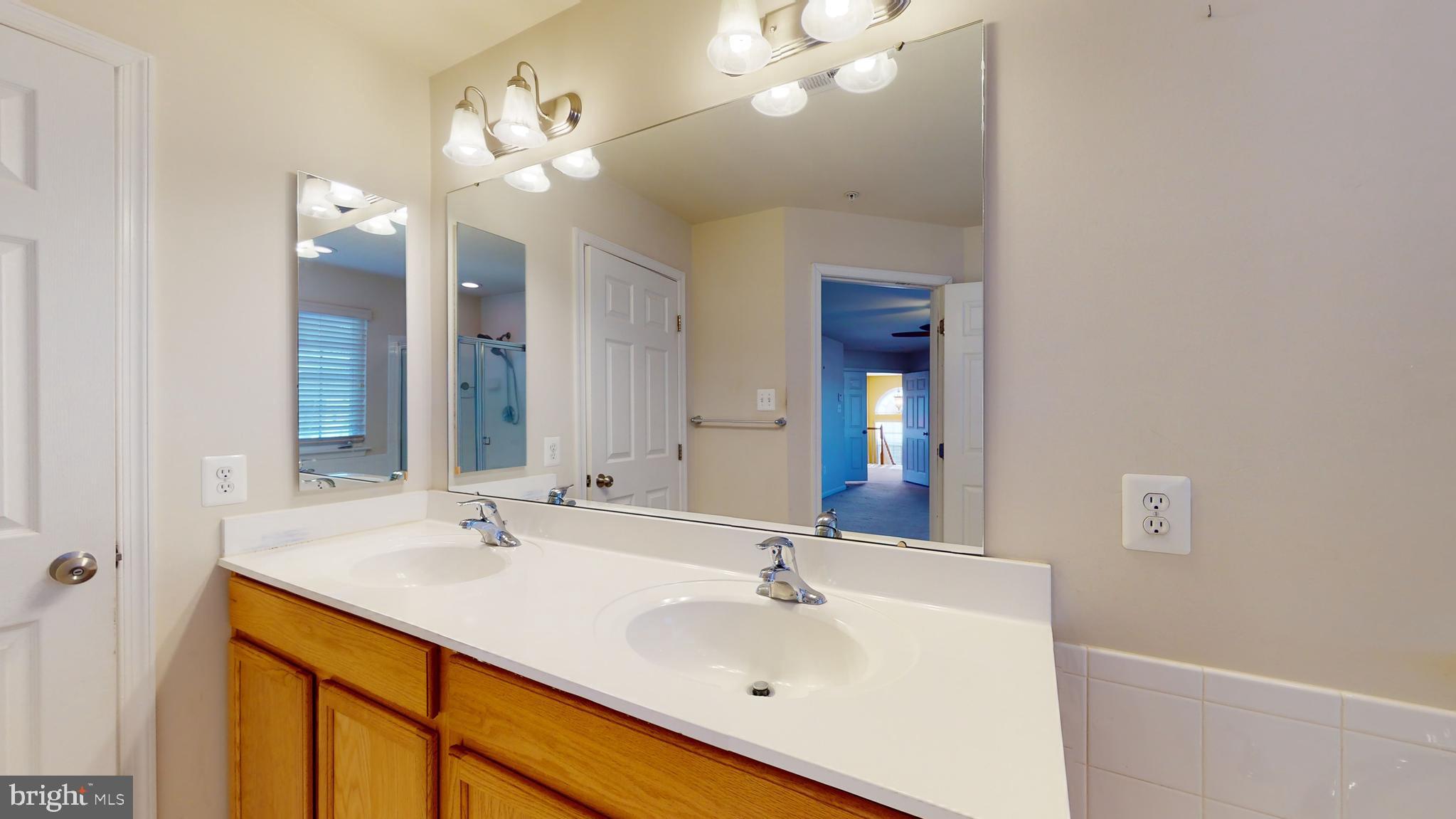 BRENTWOOD - Residential