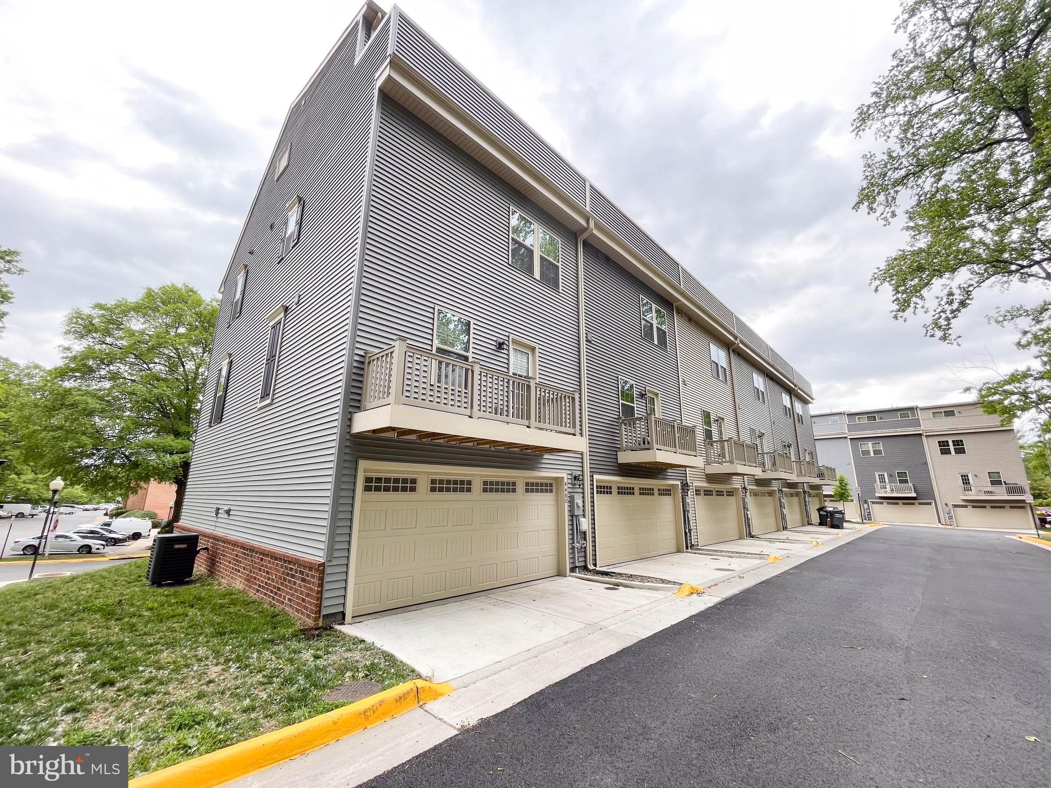 HERITAGE - Residential Lease