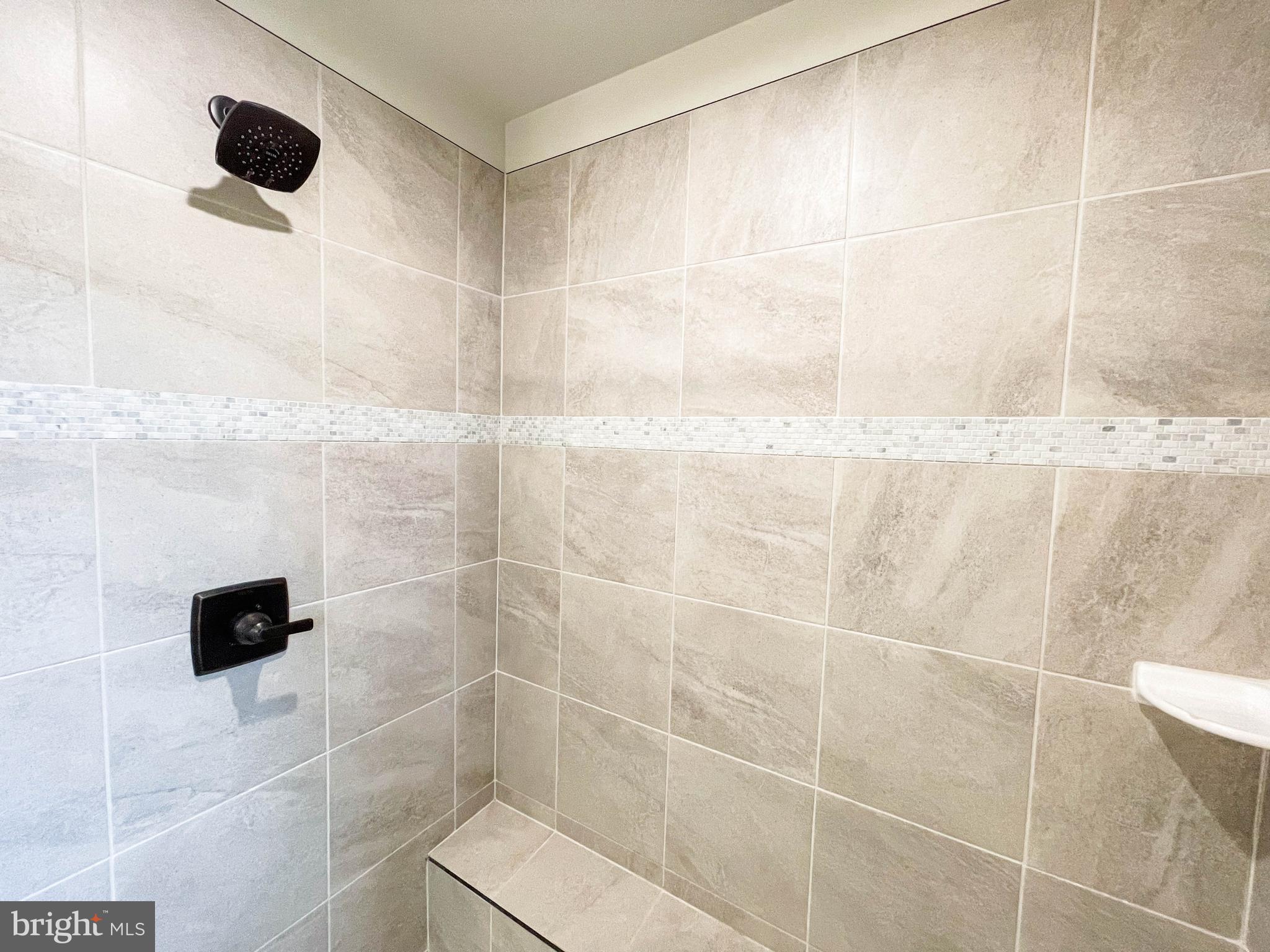 HERITAGE - Residential Lease