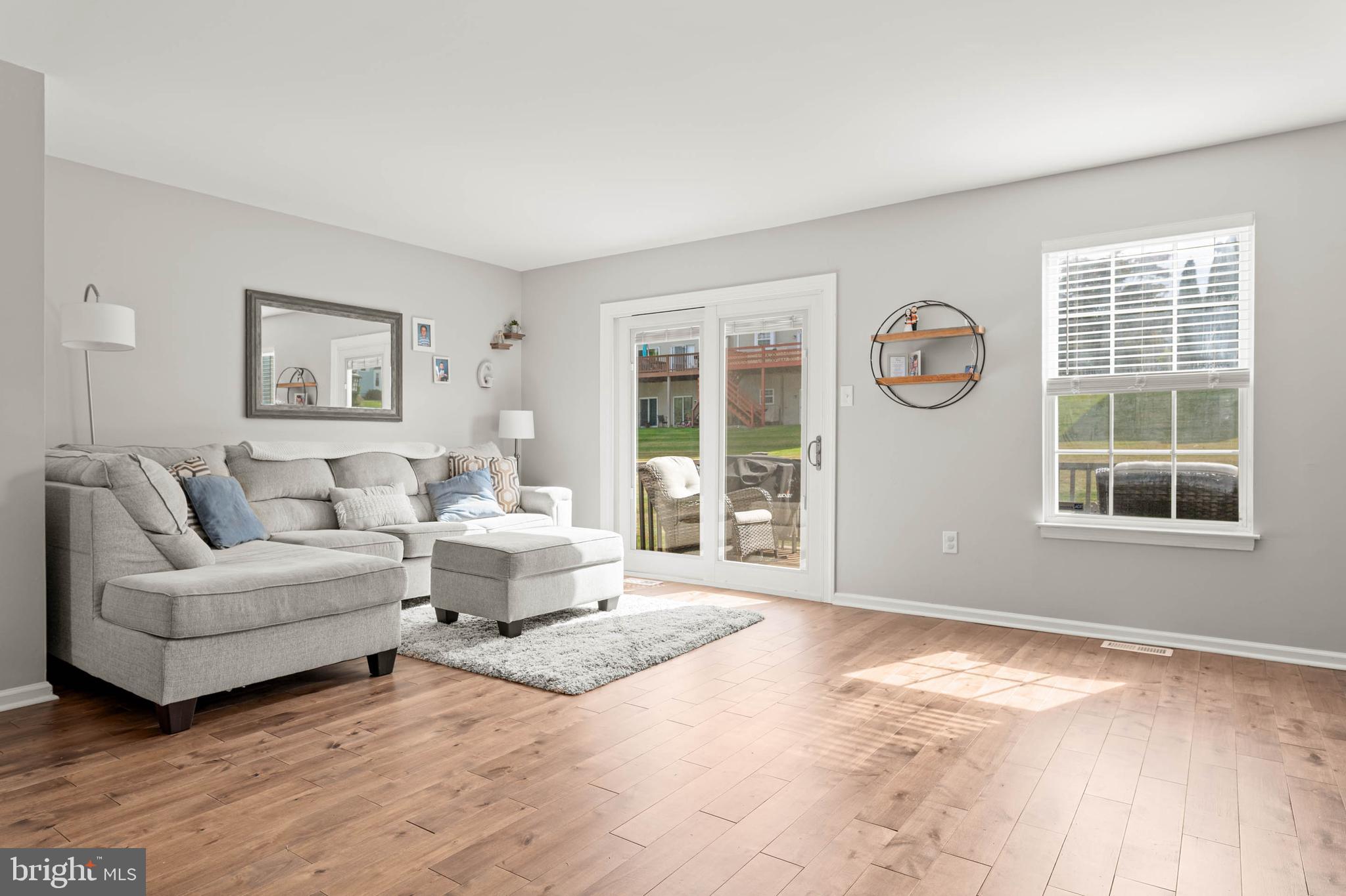 CHERRY TREE KNOLL - Residential