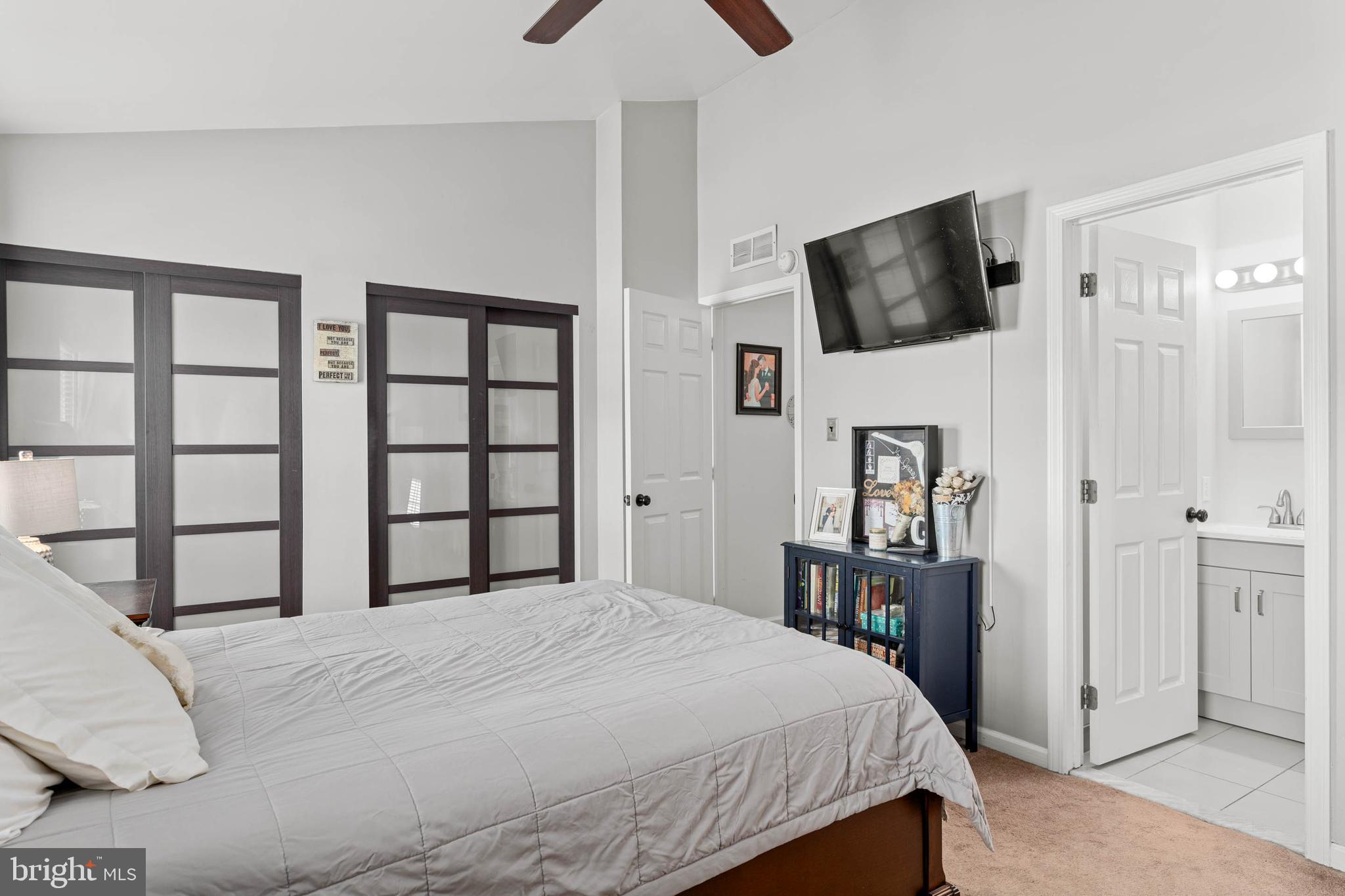 CHERRY TREE KNOLL - Residential