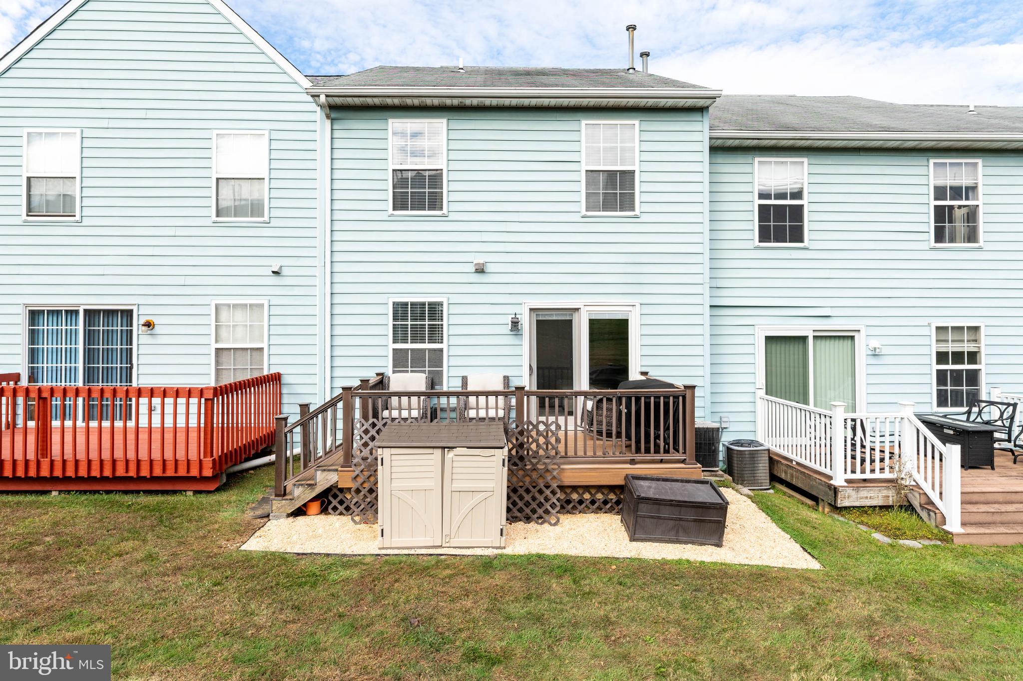 CHERRY TREE KNOLL - Residential