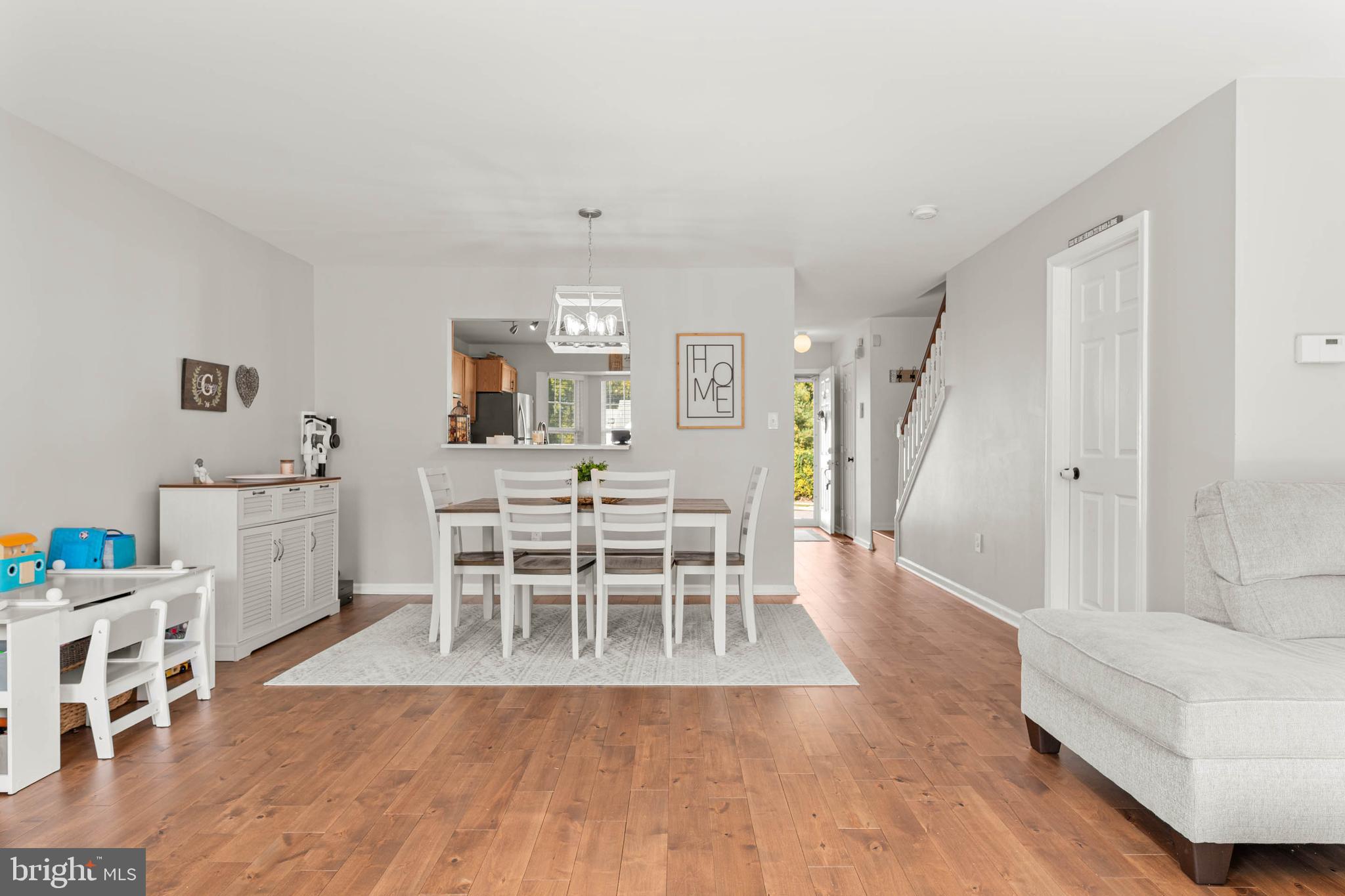 CHERRY TREE KNOLL - Residential