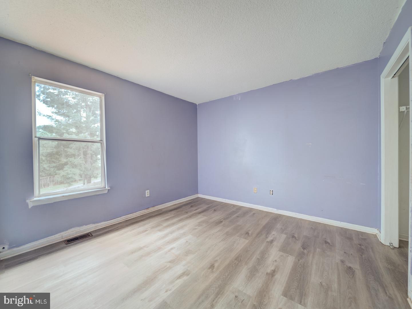 HIDDEN FIELDS - Residential