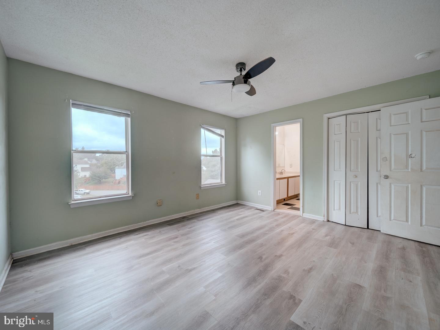 HIDDEN FIELDS - Residential