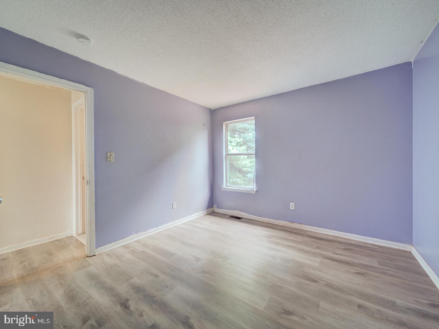 HIDDEN FIELDS - Residential