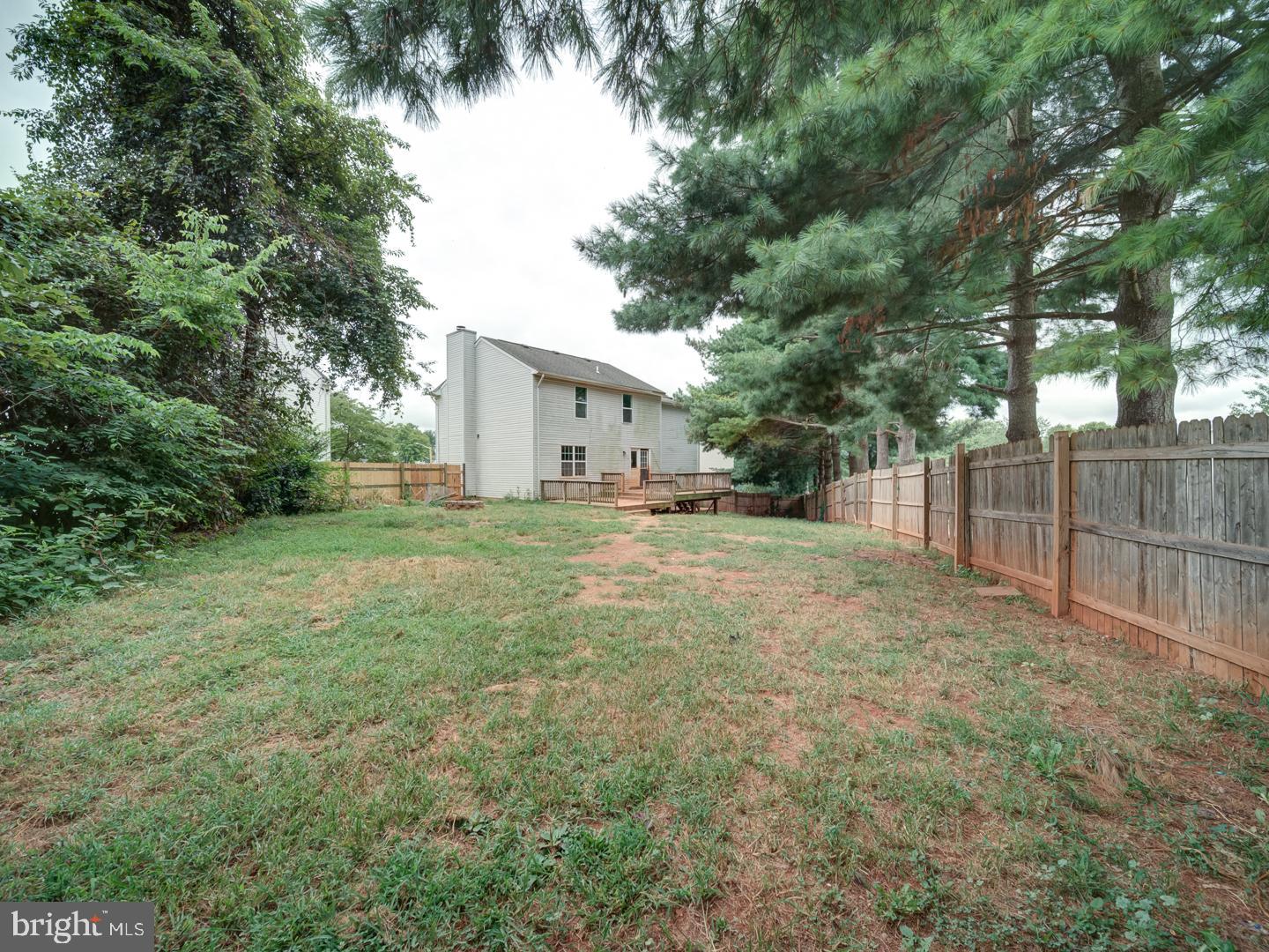 HIDDEN FIELDS - Residential