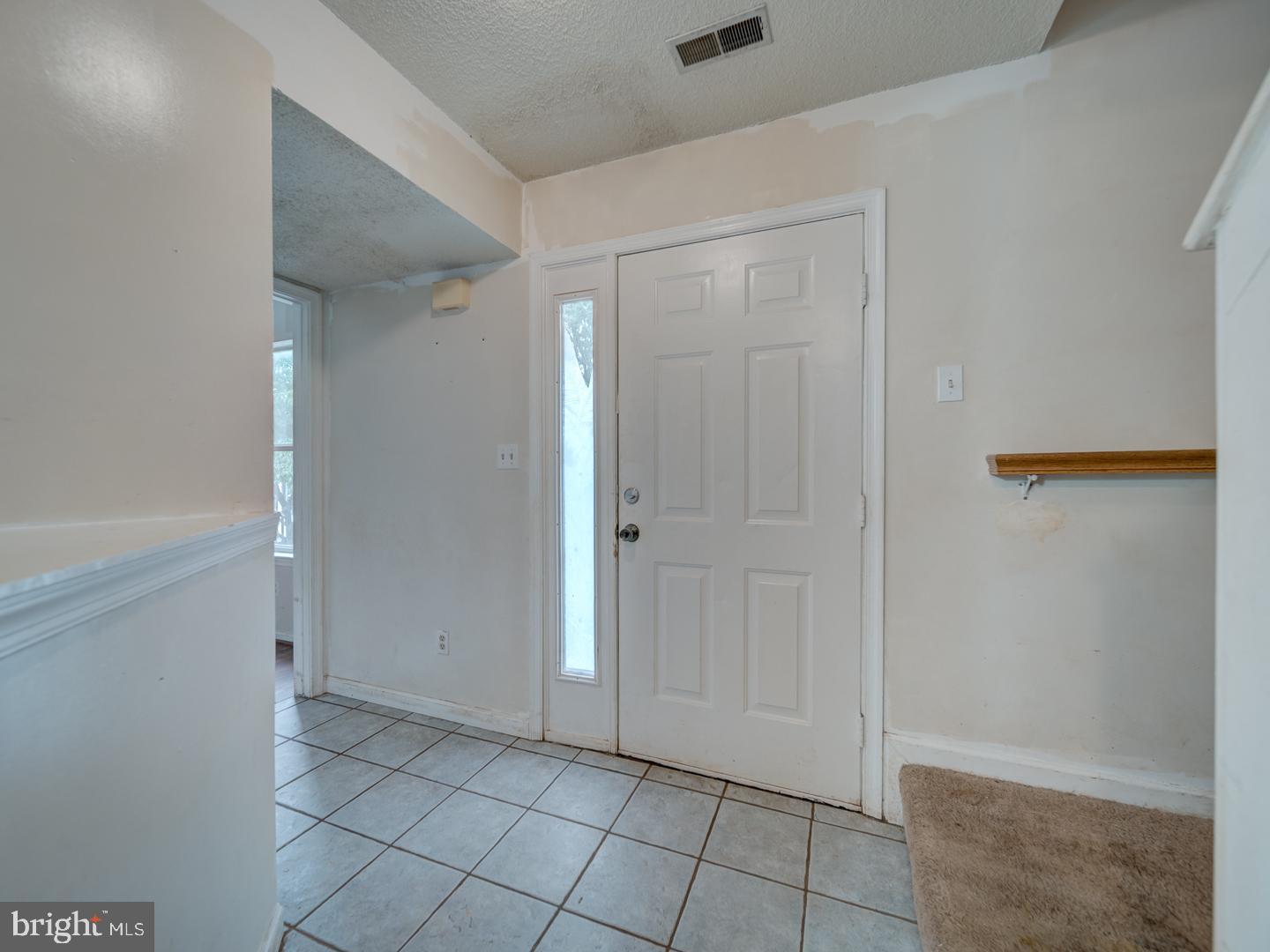 HIDDEN FIELDS - Residential