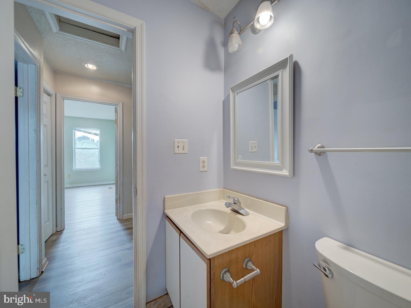 HIDDEN FIELDS - Residential