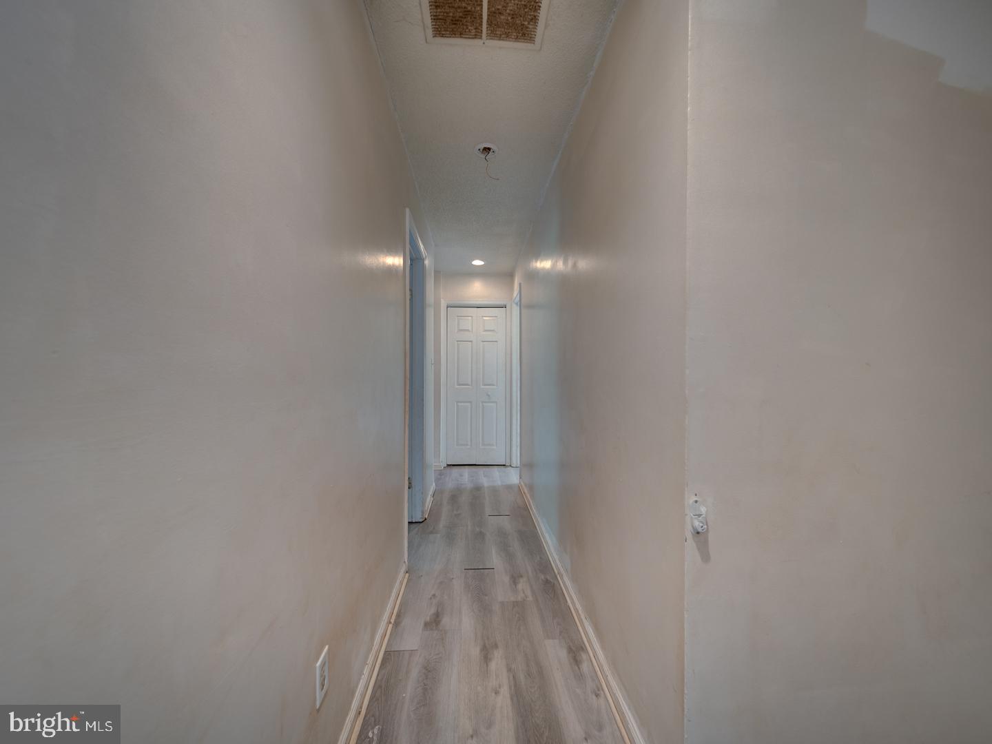 HIDDEN FIELDS - Residential