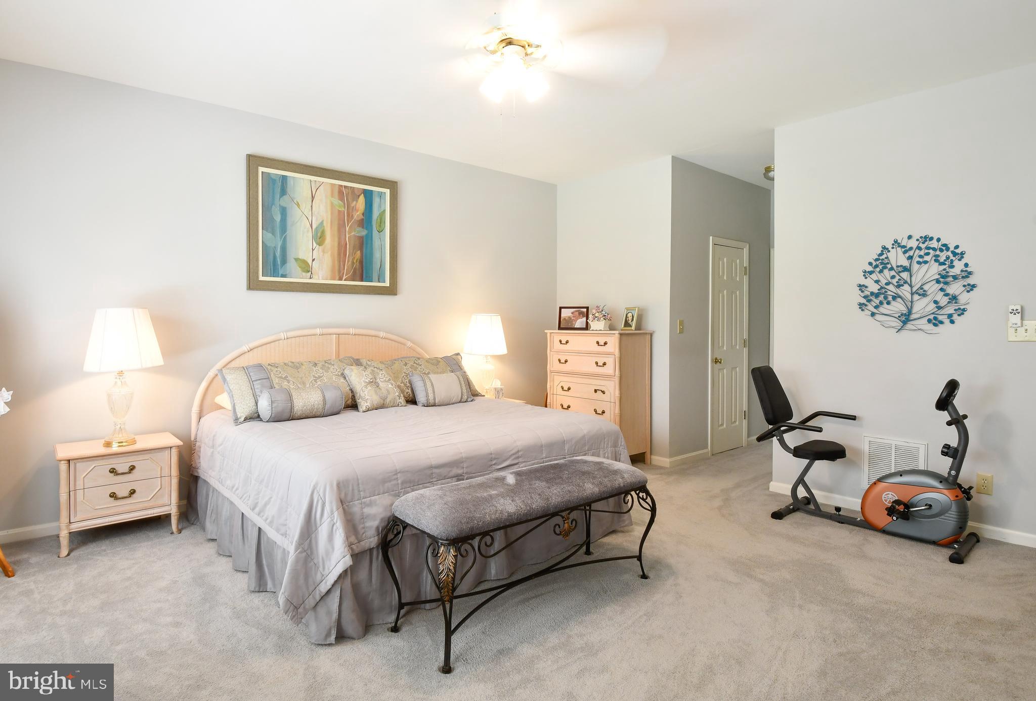 TURNBERRY WEST - Residential