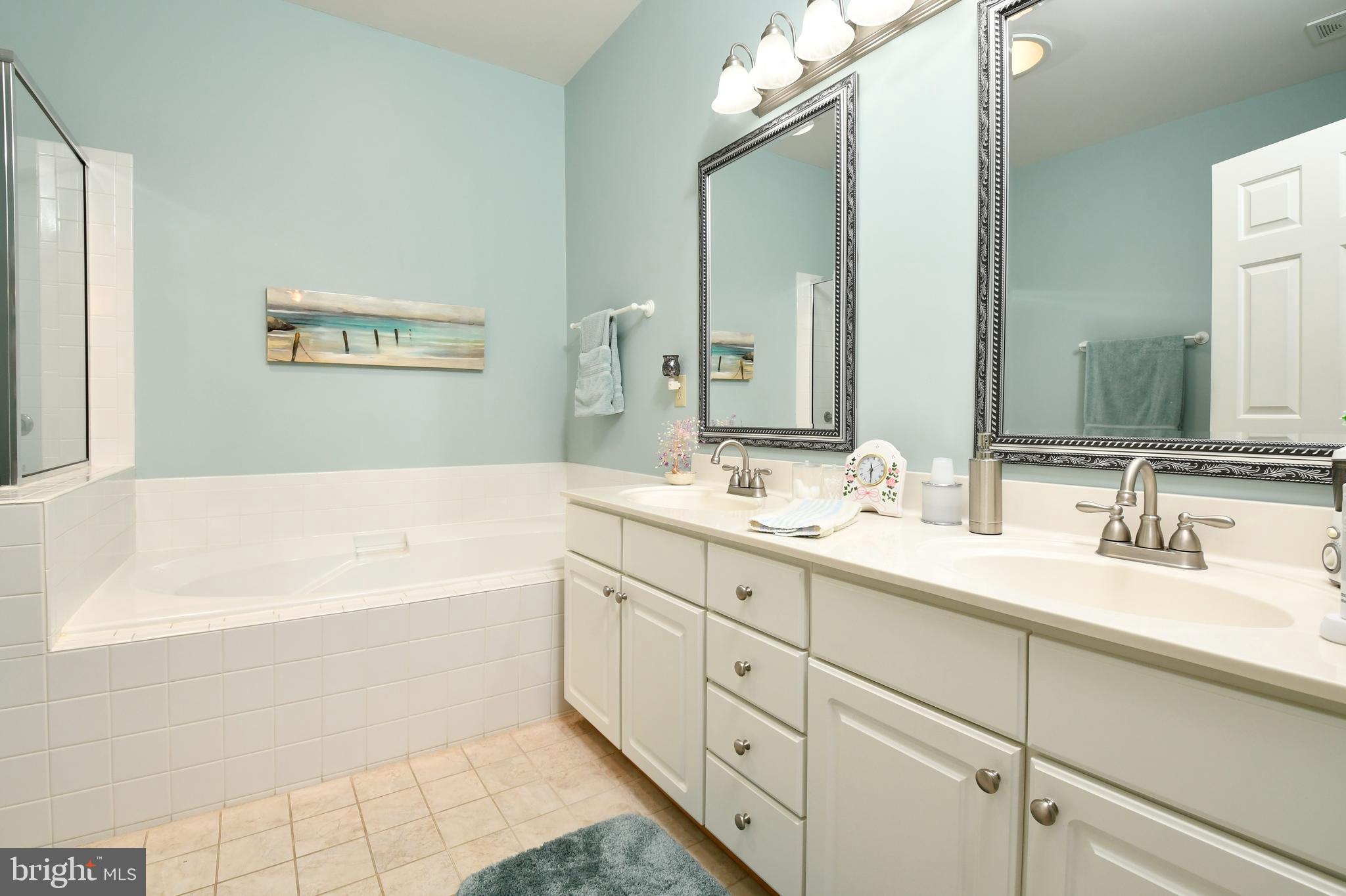 TURNBERRY WEST - Residential