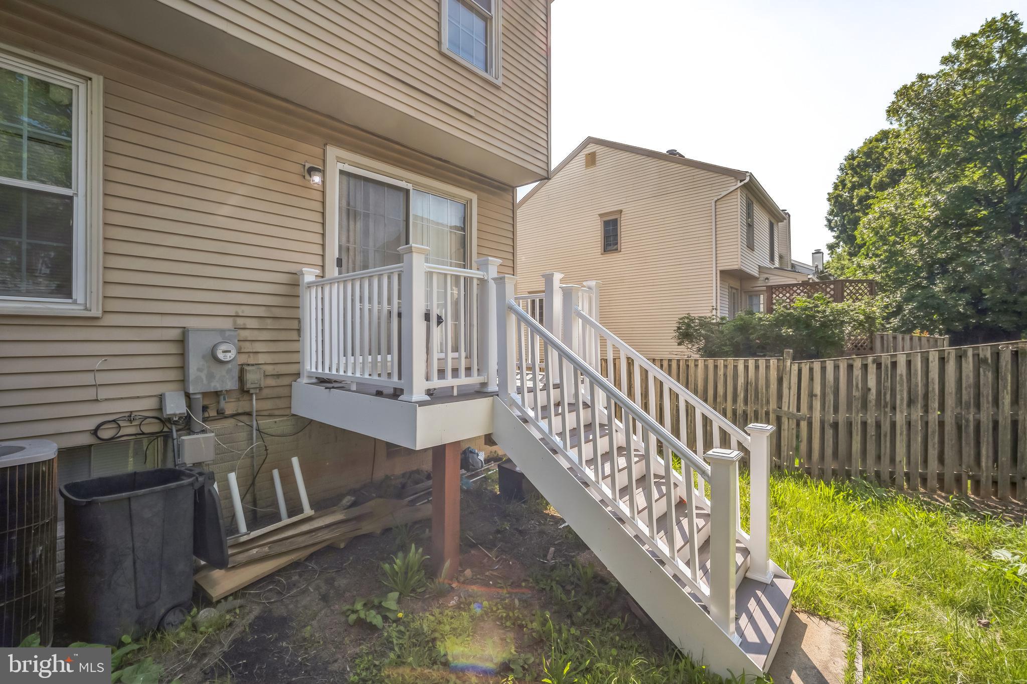 PARADISE - Residential Lease