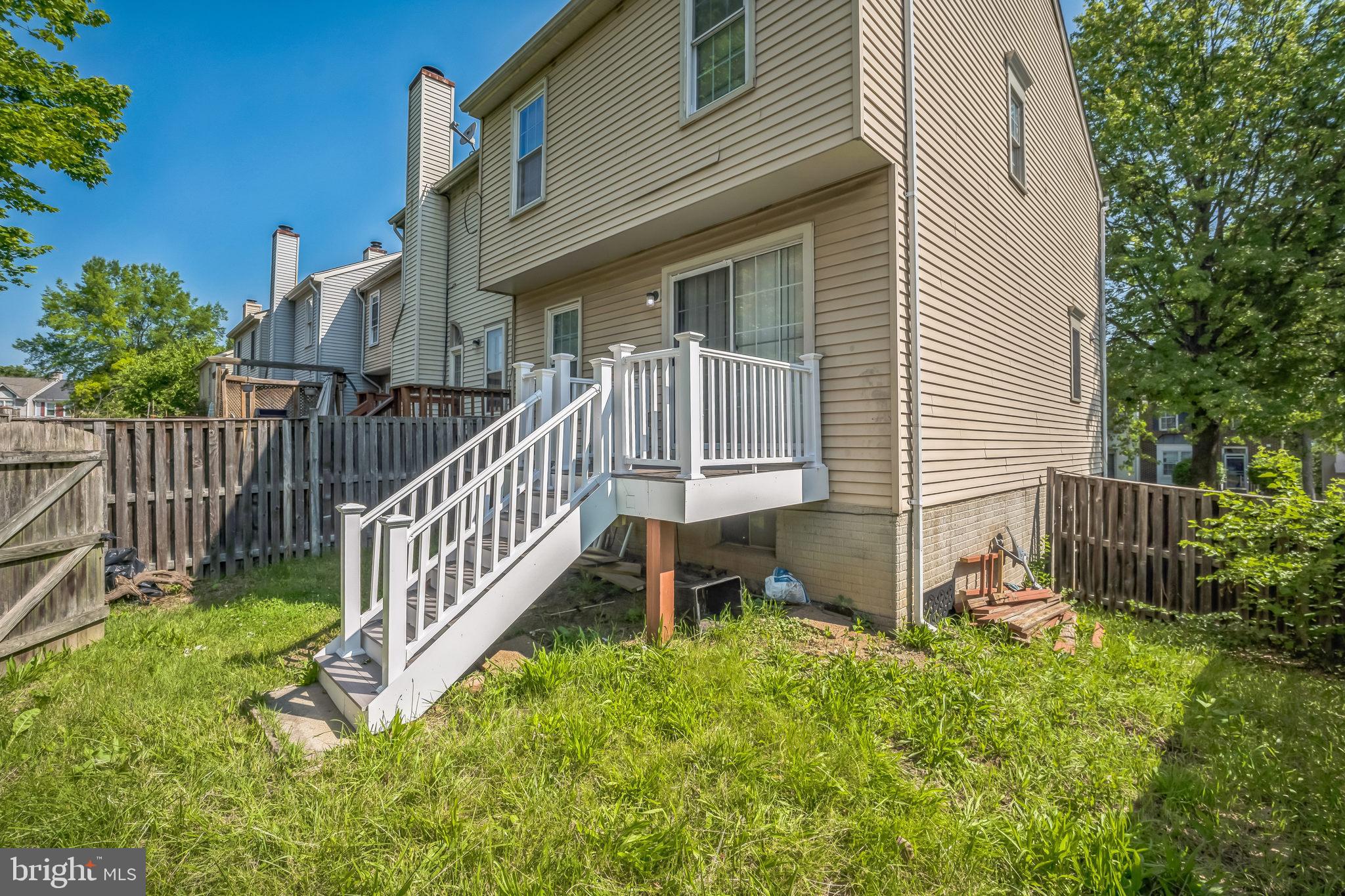 PARADISE - Residential Lease