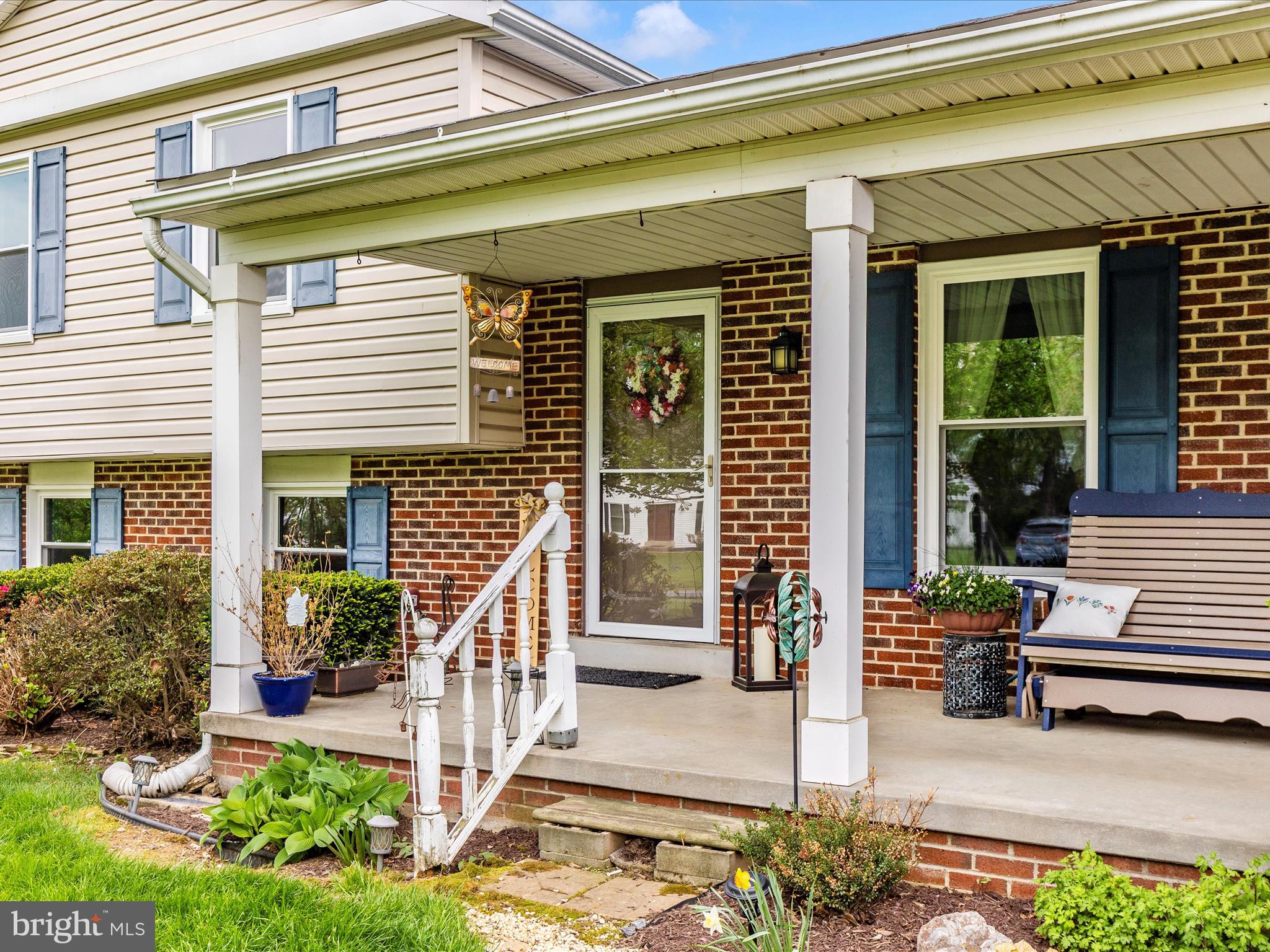 5903 CHAR LEIGH CIRCLE