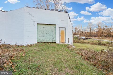 Photo of 113 Aileen Road #B-4, FLINT HILL, VA 22627 (MLS # VARP2002406)