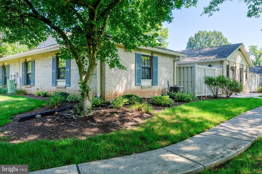 Photo of 444 VALLEYBROOK DR, LANCASTER, PA 17601 (MLS # PALA2037184)