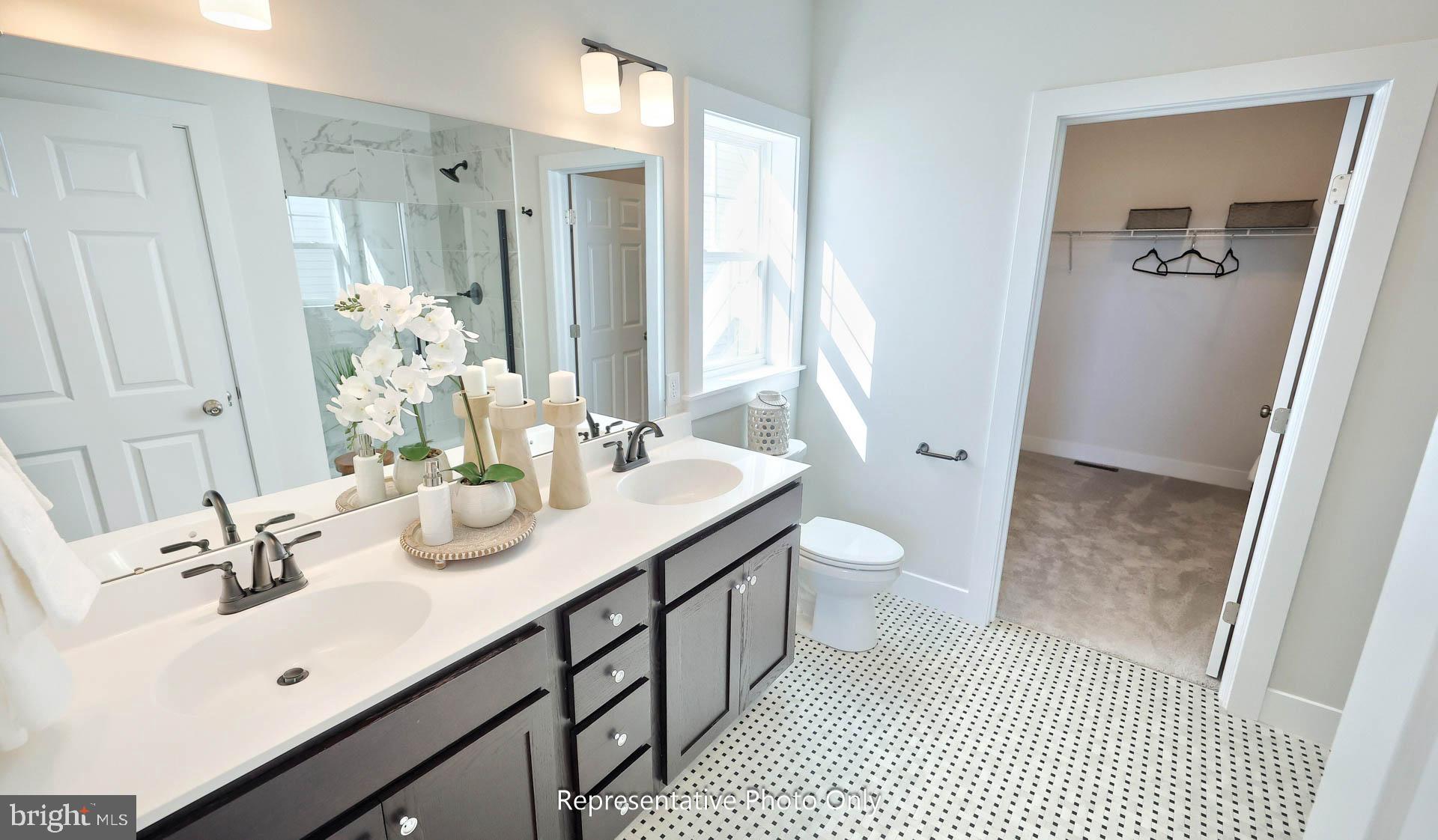 MOUNTAIN VIEW ESTATES - Residential