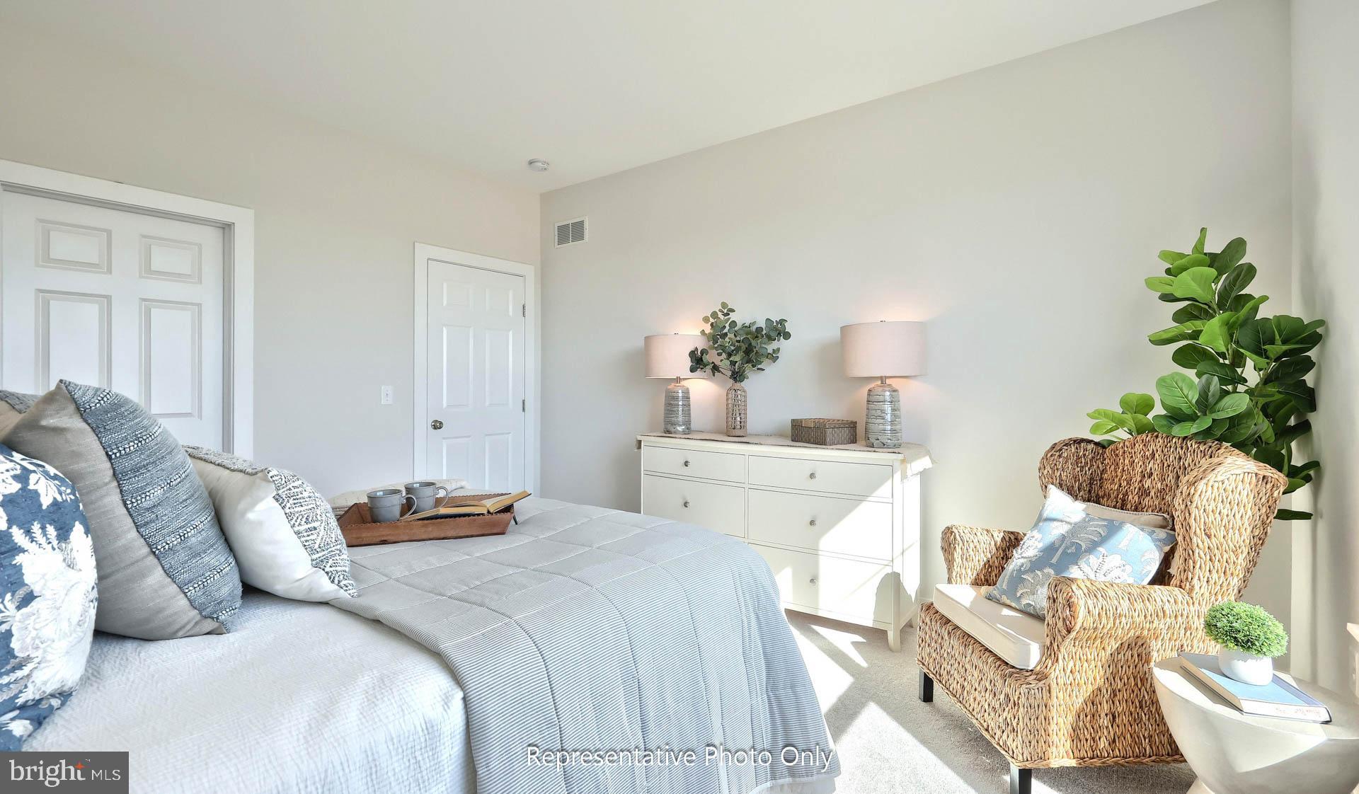 MOUNTAIN VIEW ESTATES - Residential