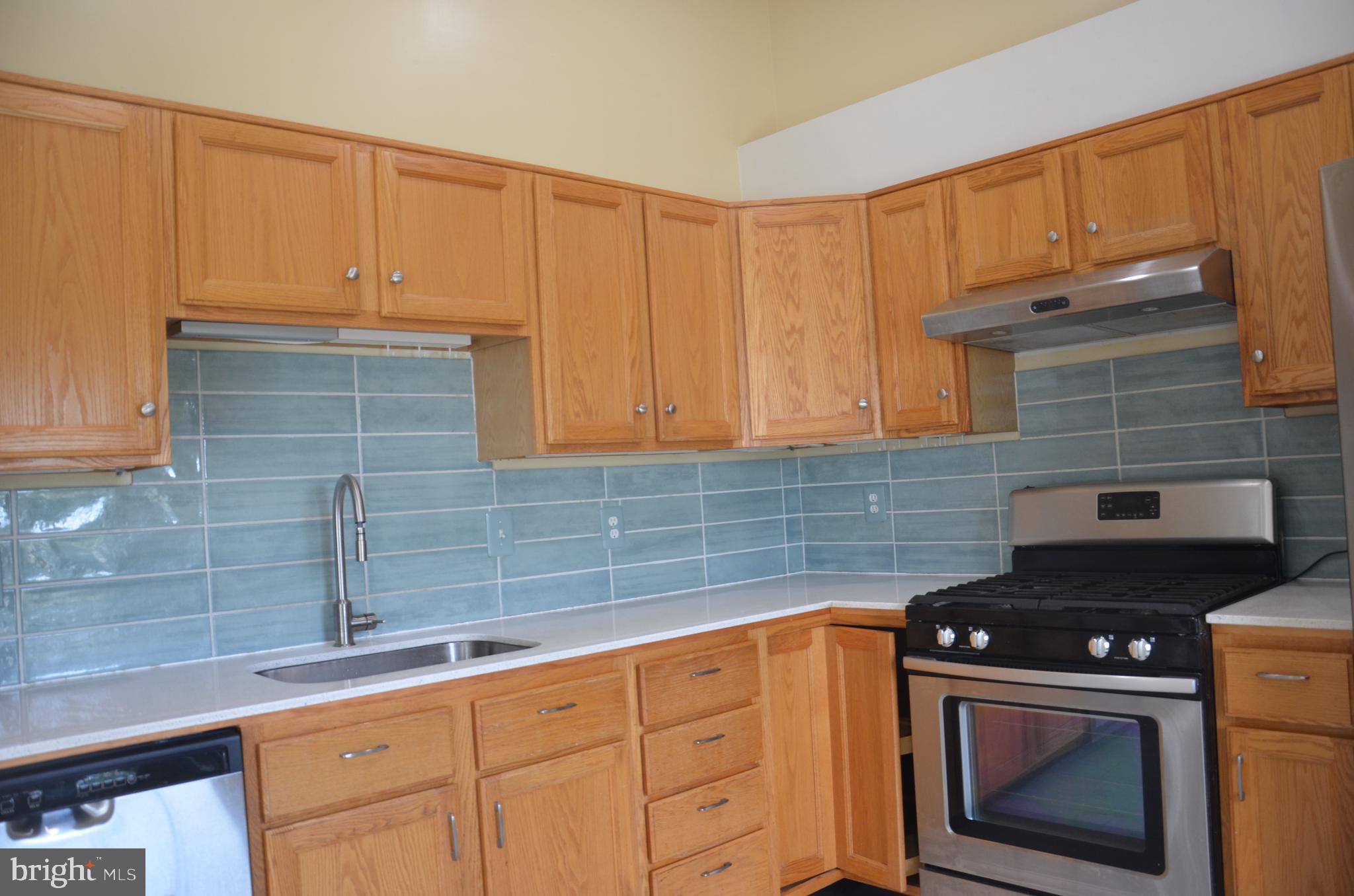 7522 SNOWPEA COURT 24