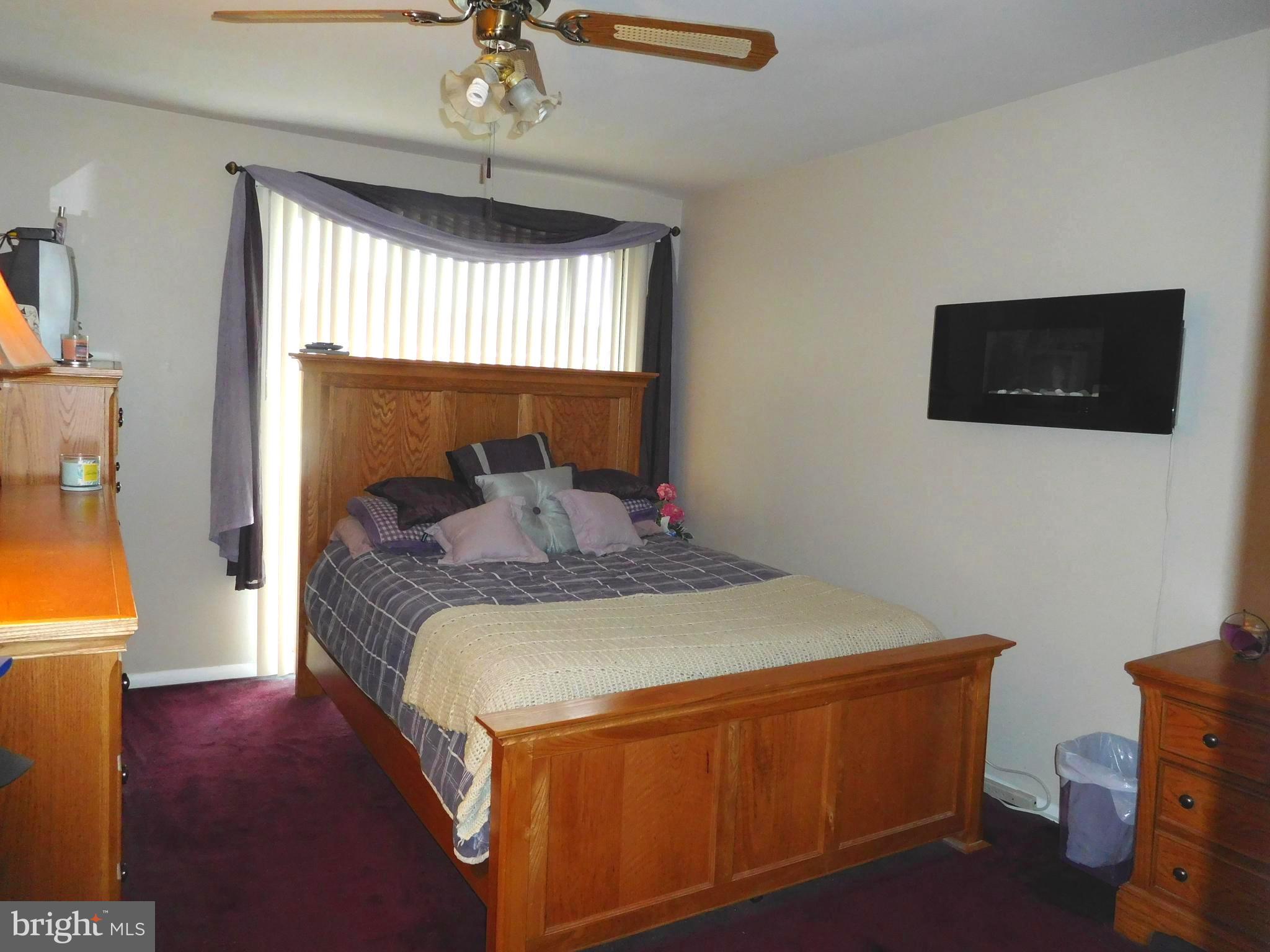 YORKTOWN - Residential