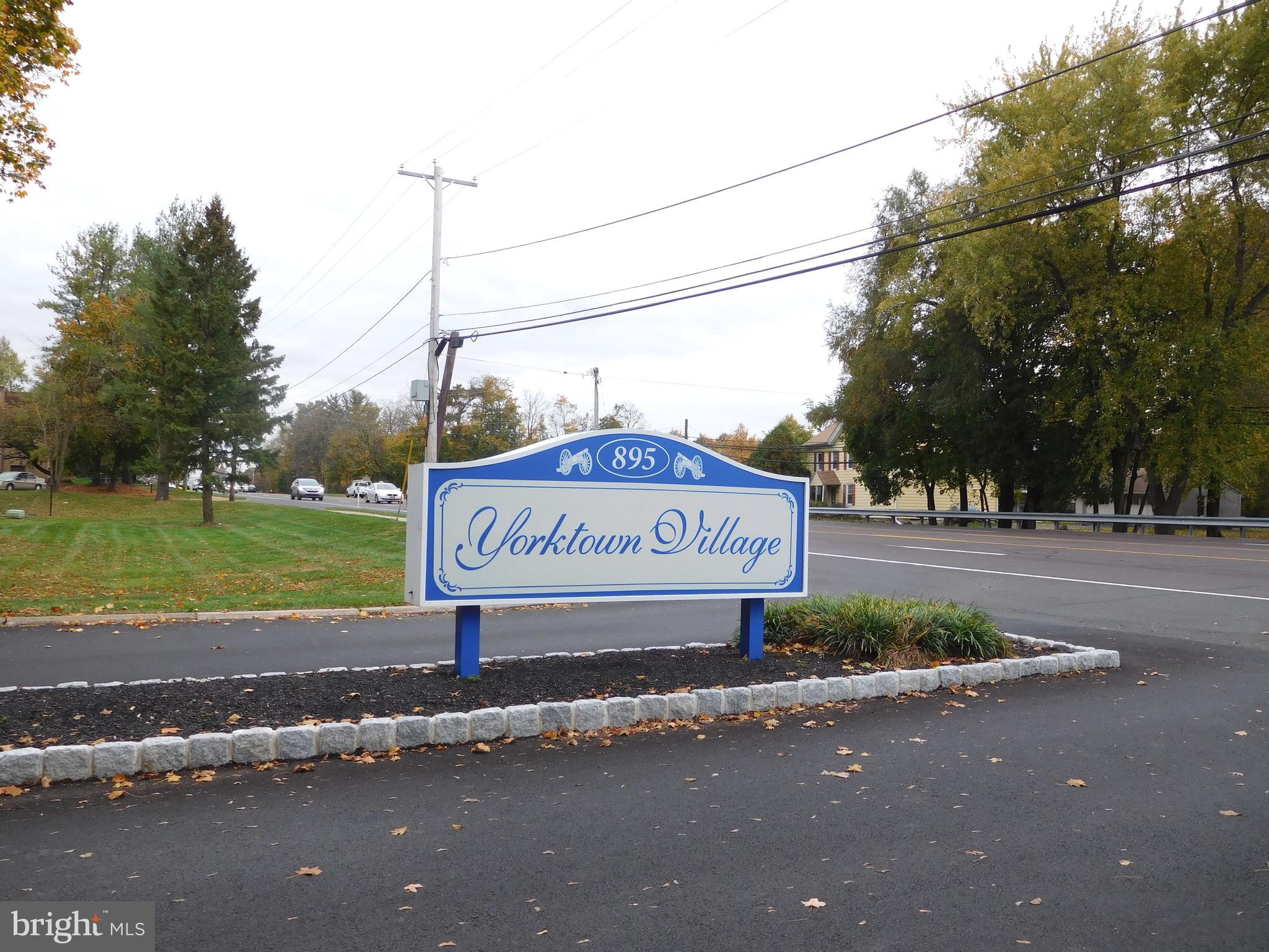 YORKTOWN - Residential