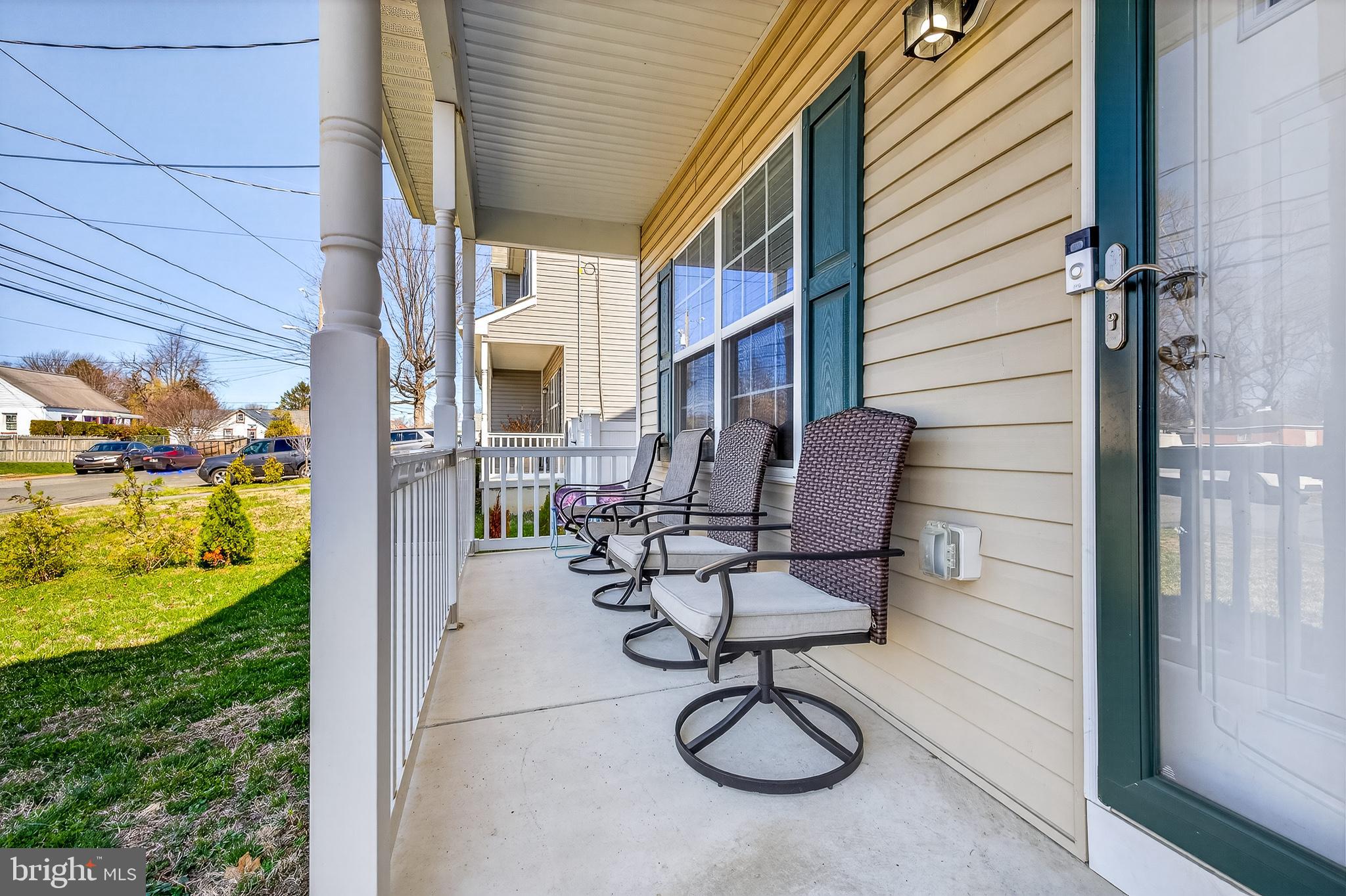 815 E HAZELDELL AVENUE