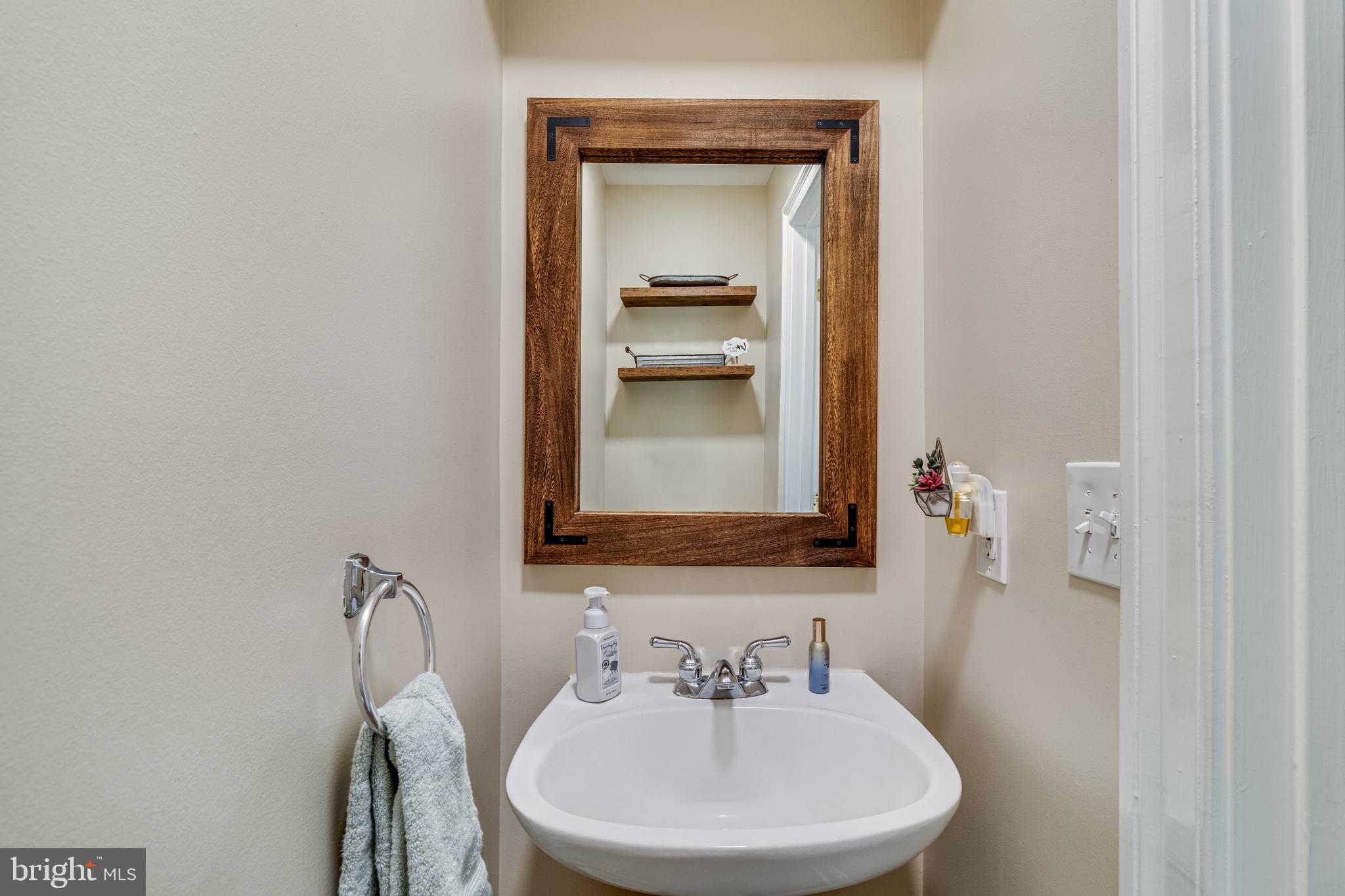 PEACH BLOSSOM FARM - Residential