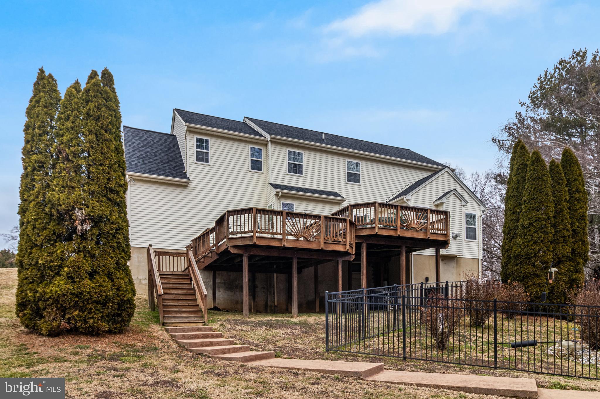 PEACH BLOSSOM FARM - Residential