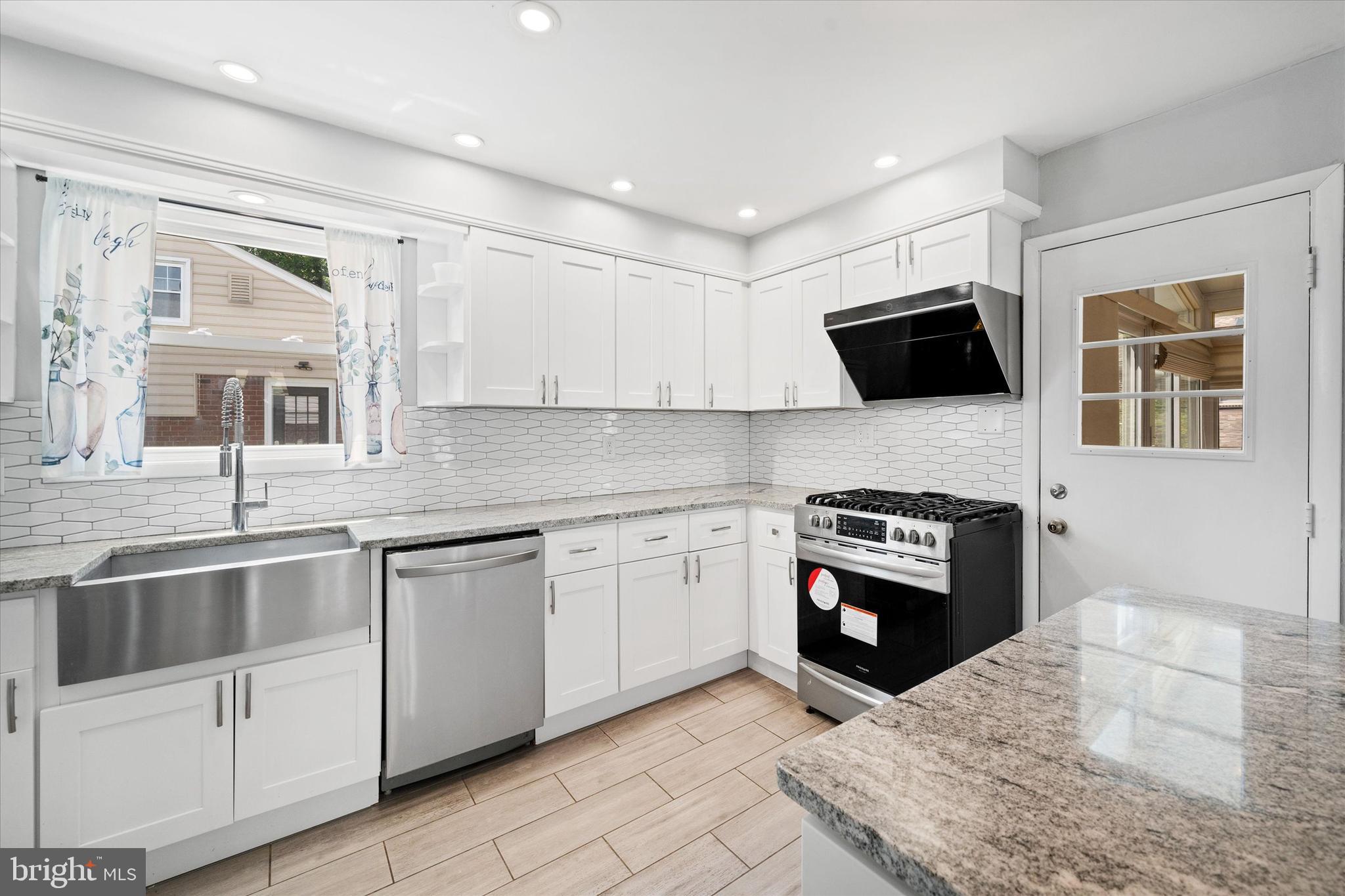 HAVERTOWN - Residential