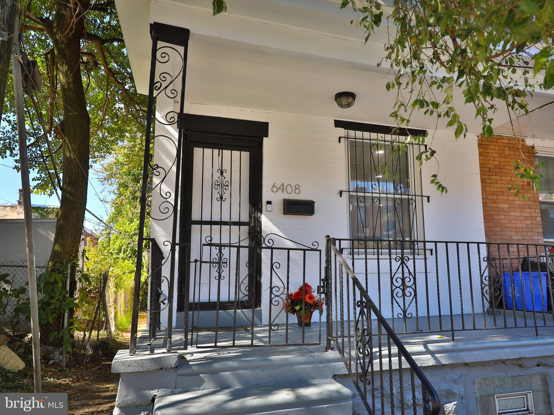 WEST OAK LANE - Residential