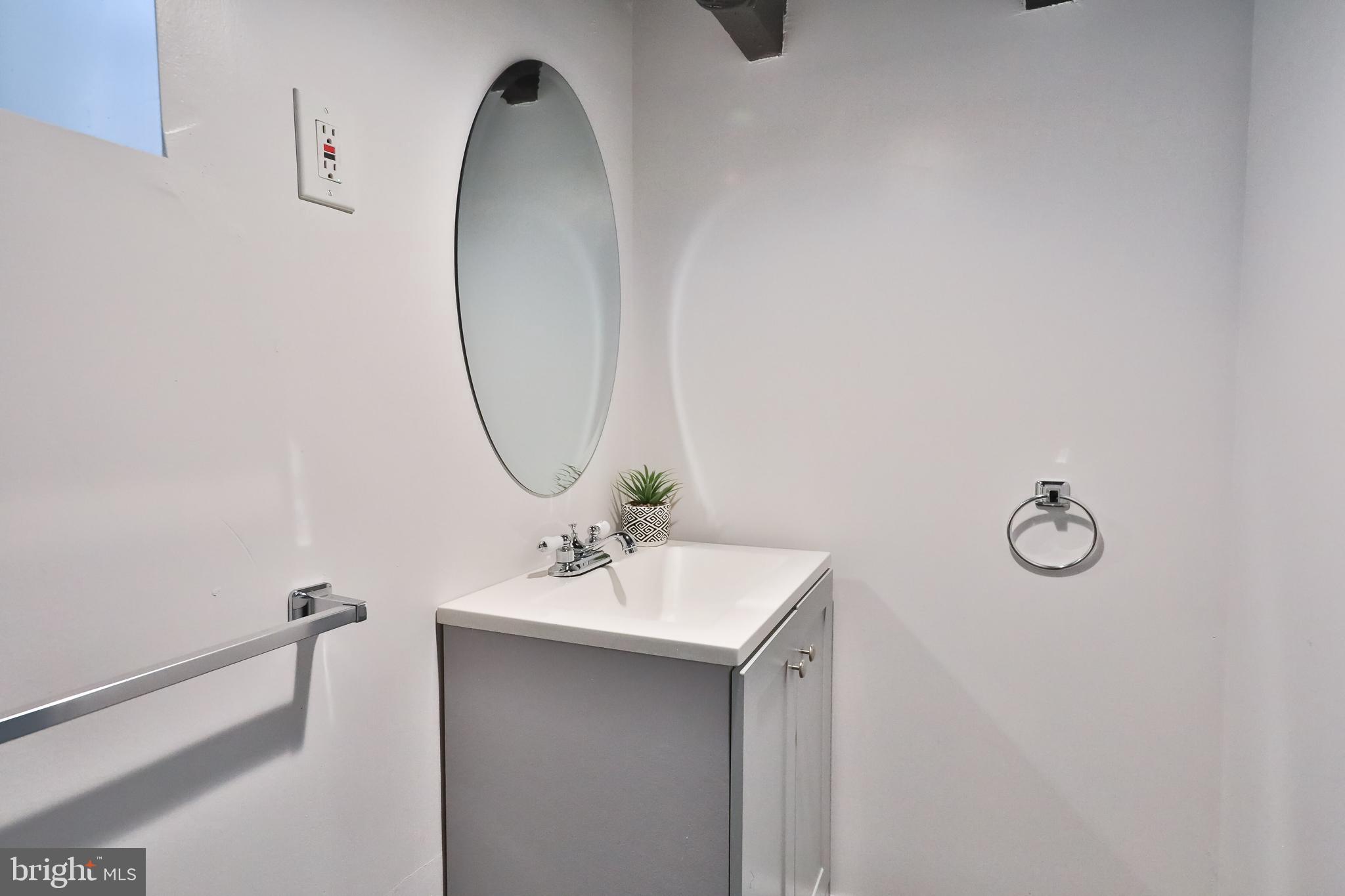 WEST OAK LANE - Residential