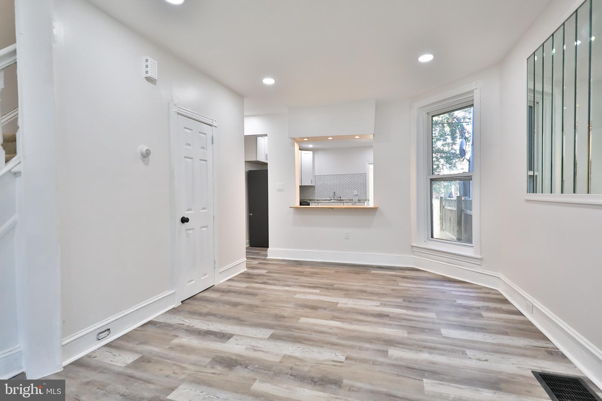 WEST OAK LANE - Residential