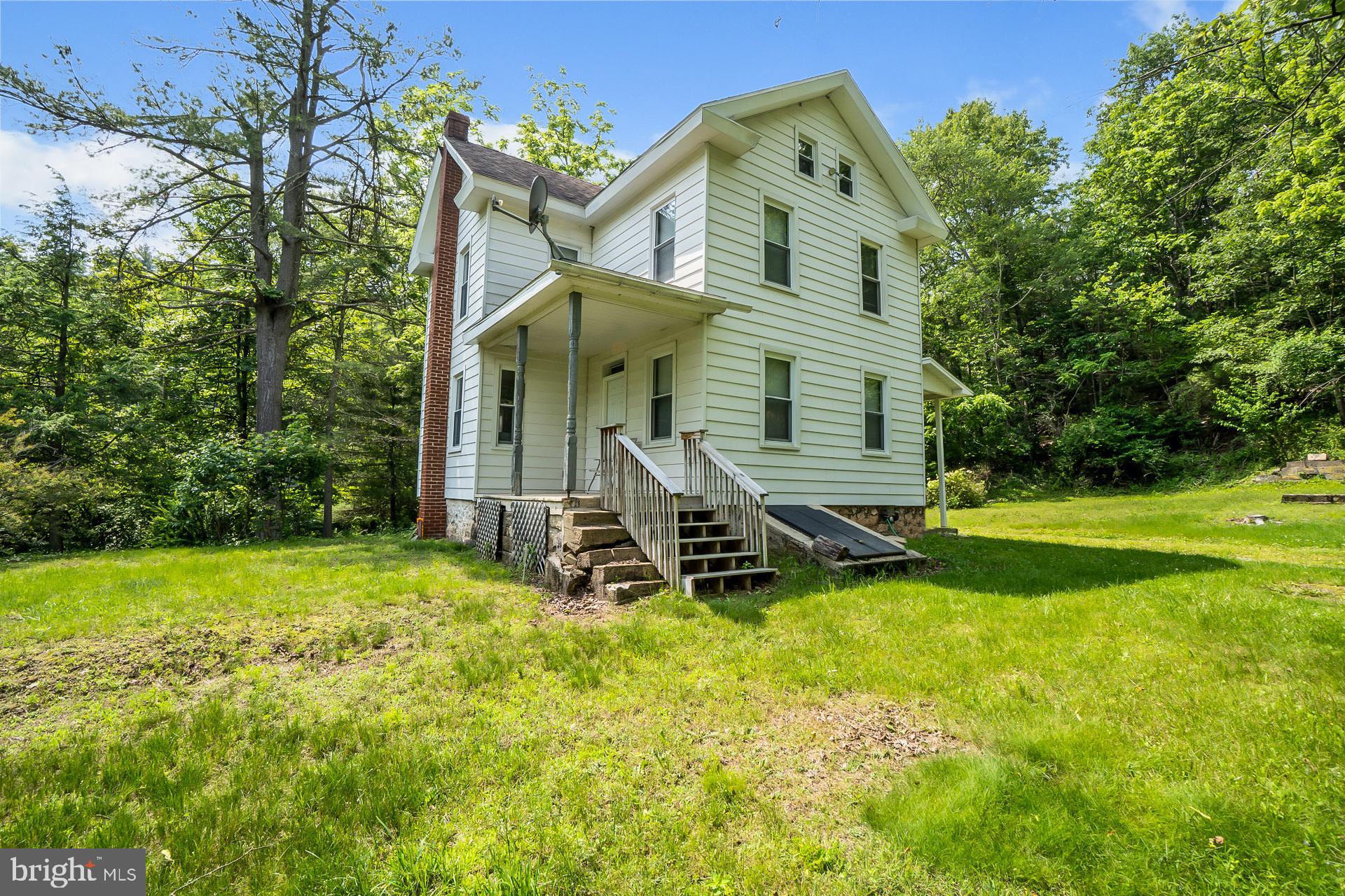 266 LAUREL ROAD