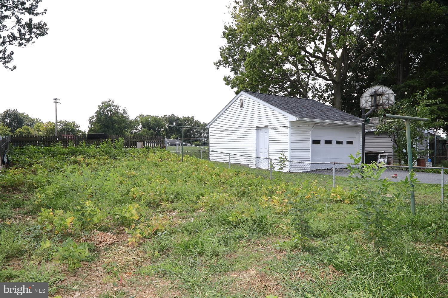 LANCASTER - Residential