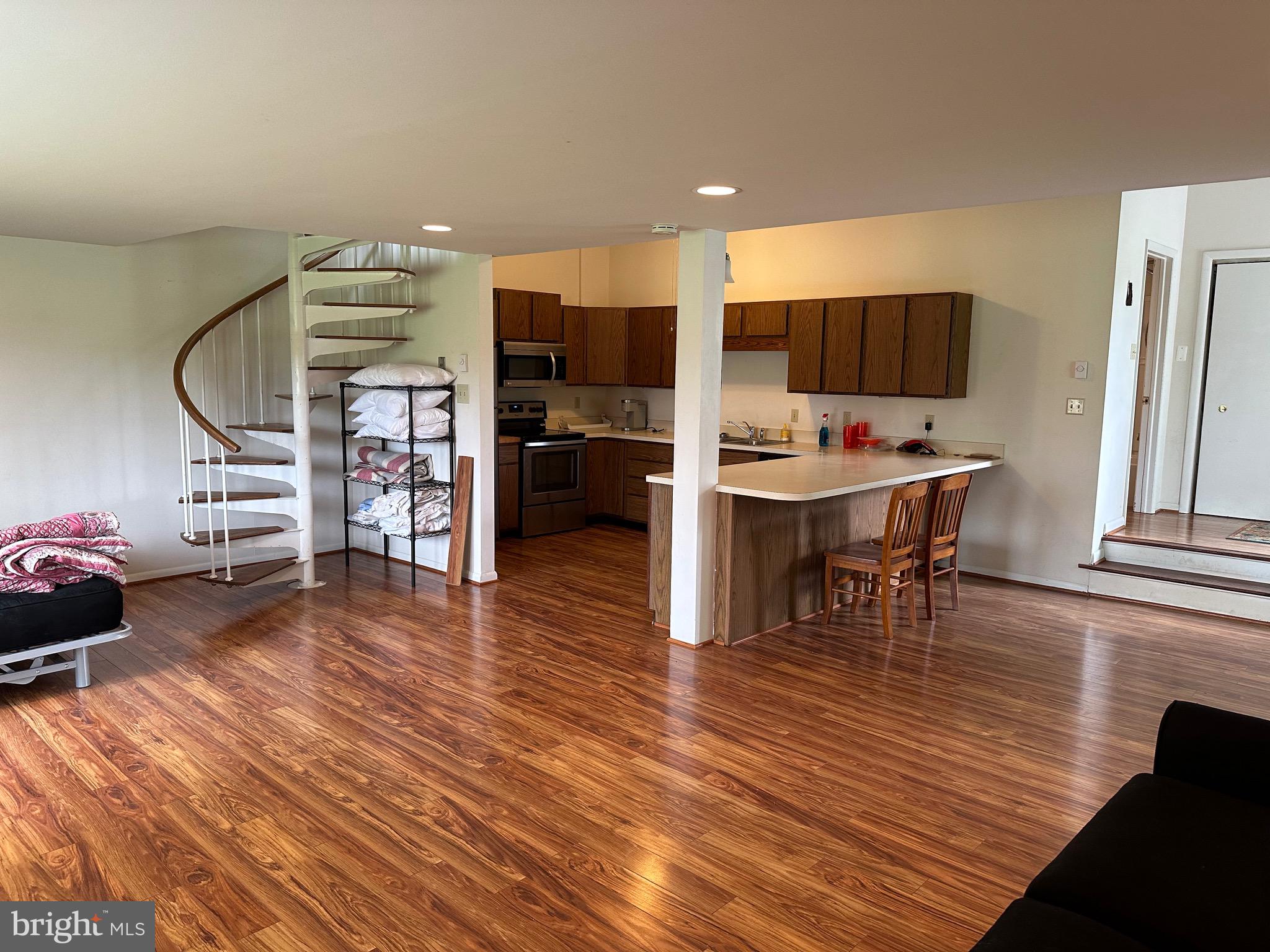 MCKENNY SUBD - Residential Lease