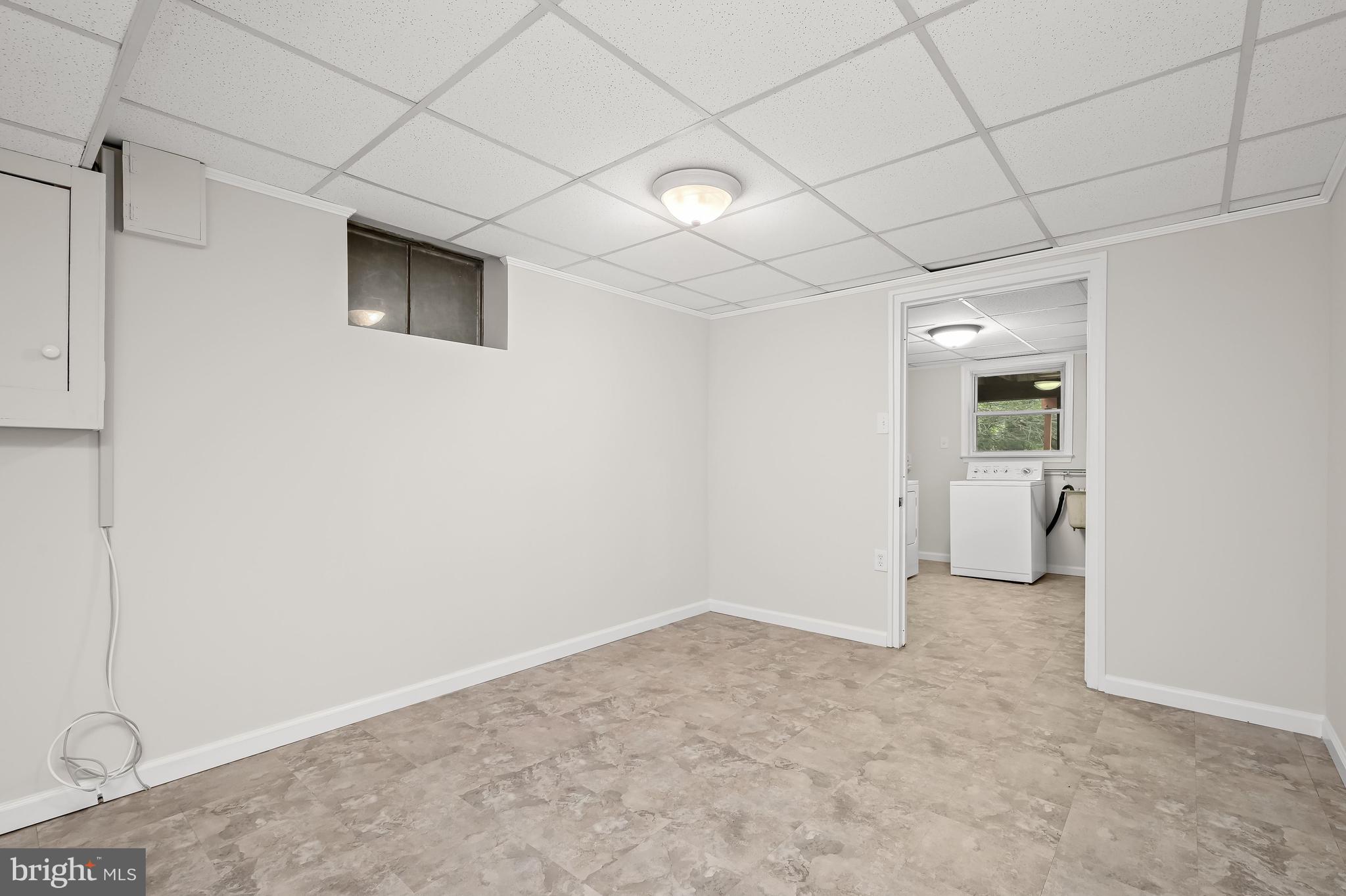 BETHESDA OUTSIDE - Residential