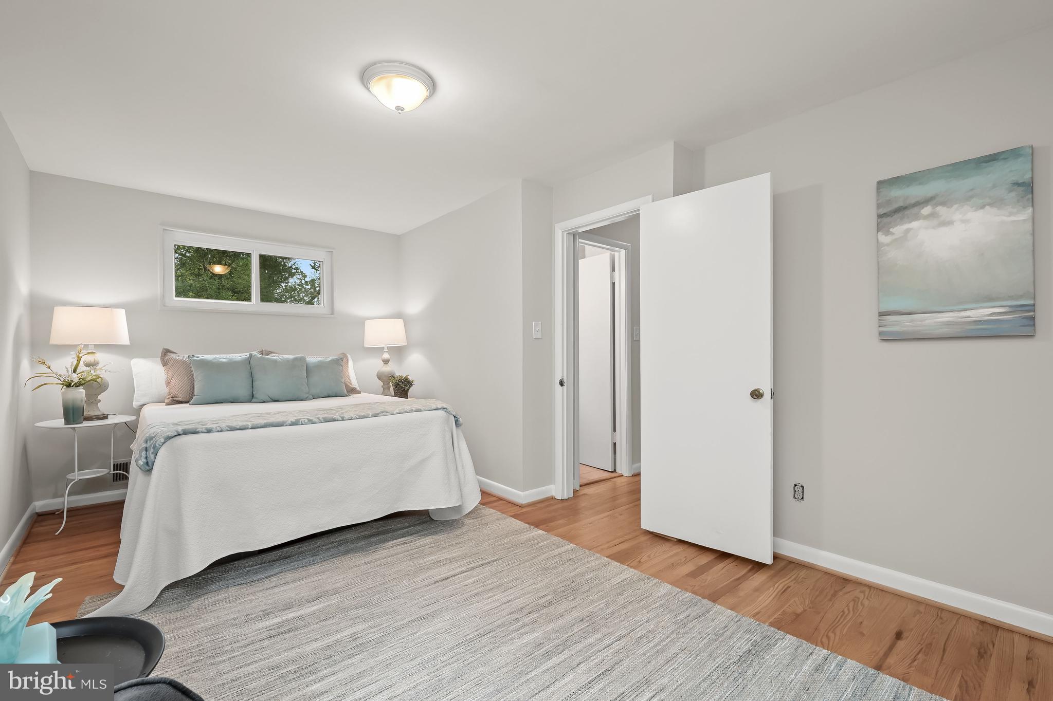 BETHESDA OUTSIDE - Residential