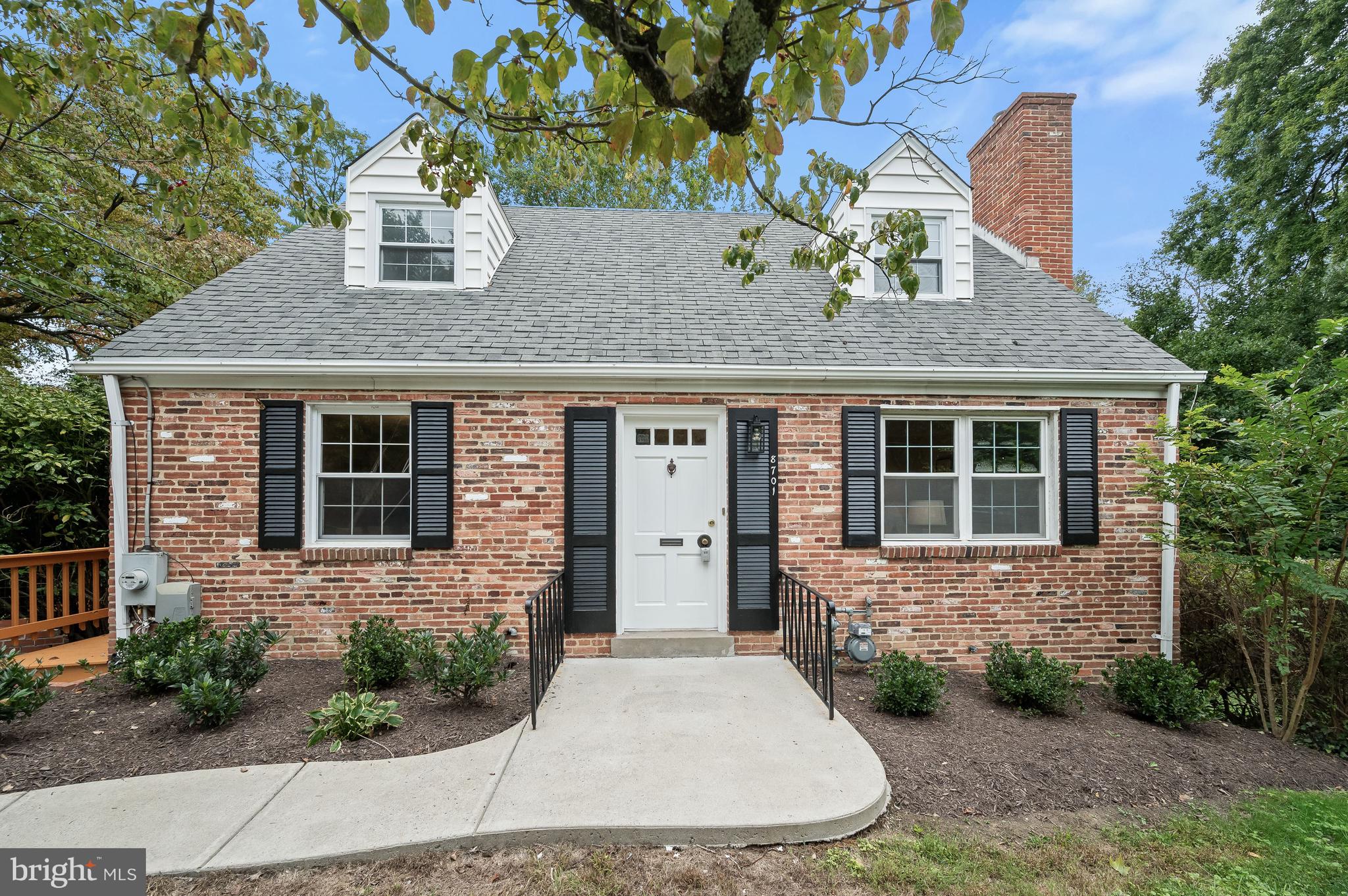 BETHESDA OUTSIDE - Residential