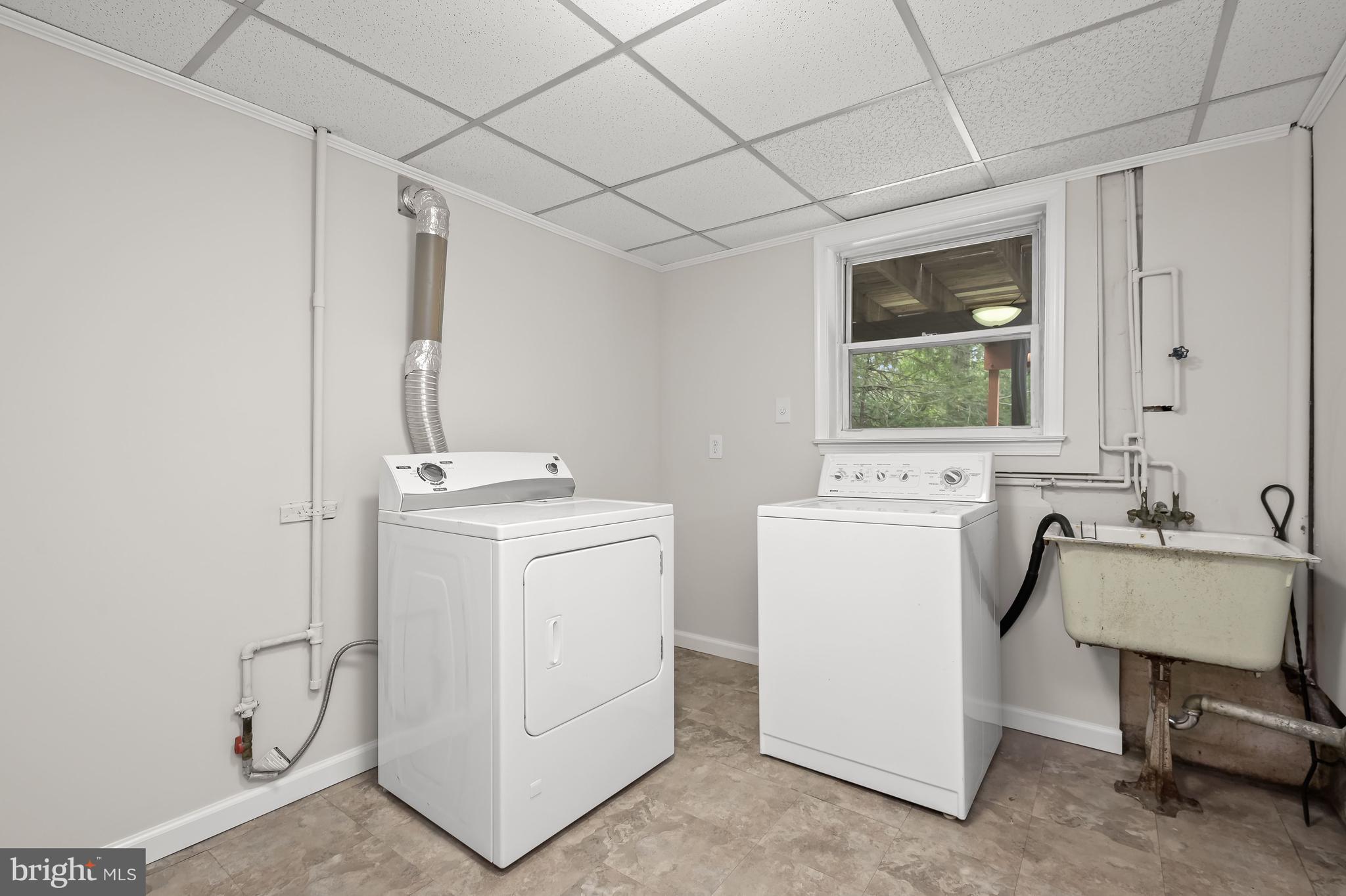 BETHESDA OUTSIDE - Residential