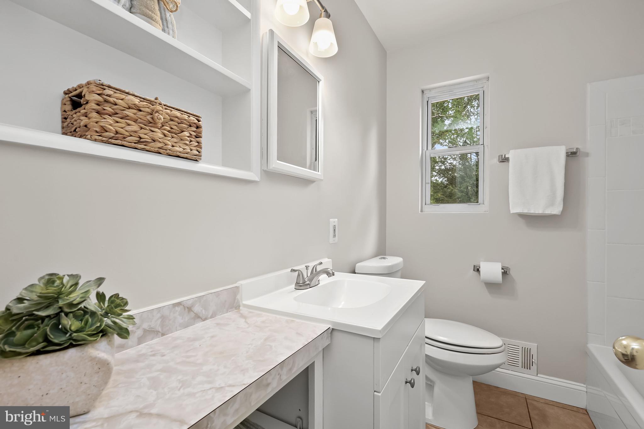 BETHESDA OUTSIDE - Residential