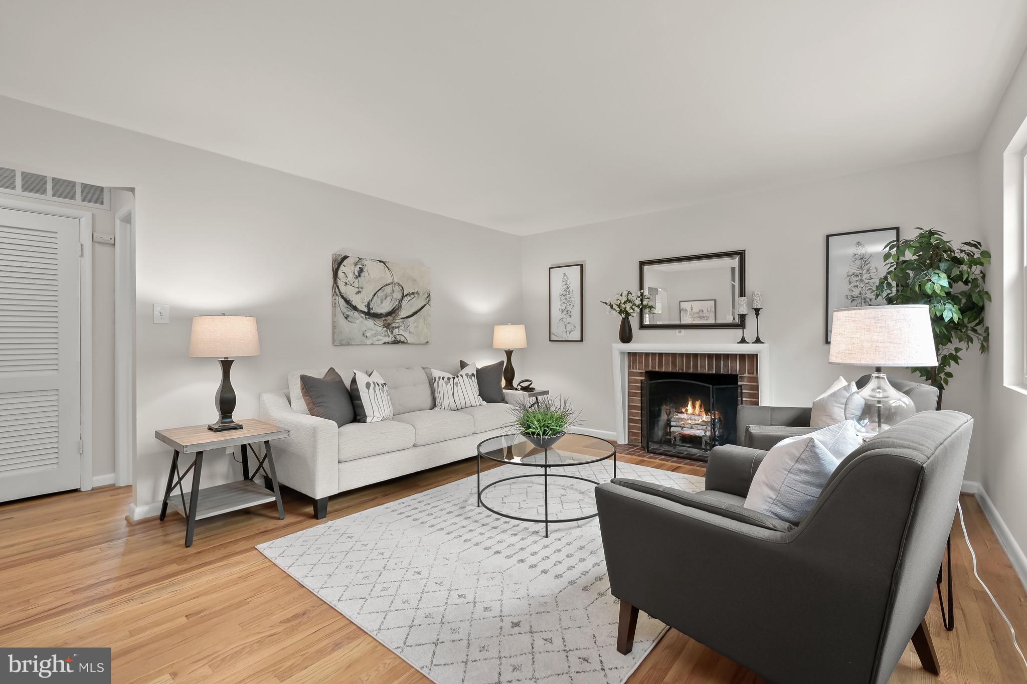 BETHESDA OUTSIDE - Residential