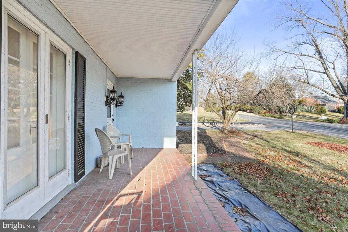 19011 ORCHARD TERRACE ROAD
